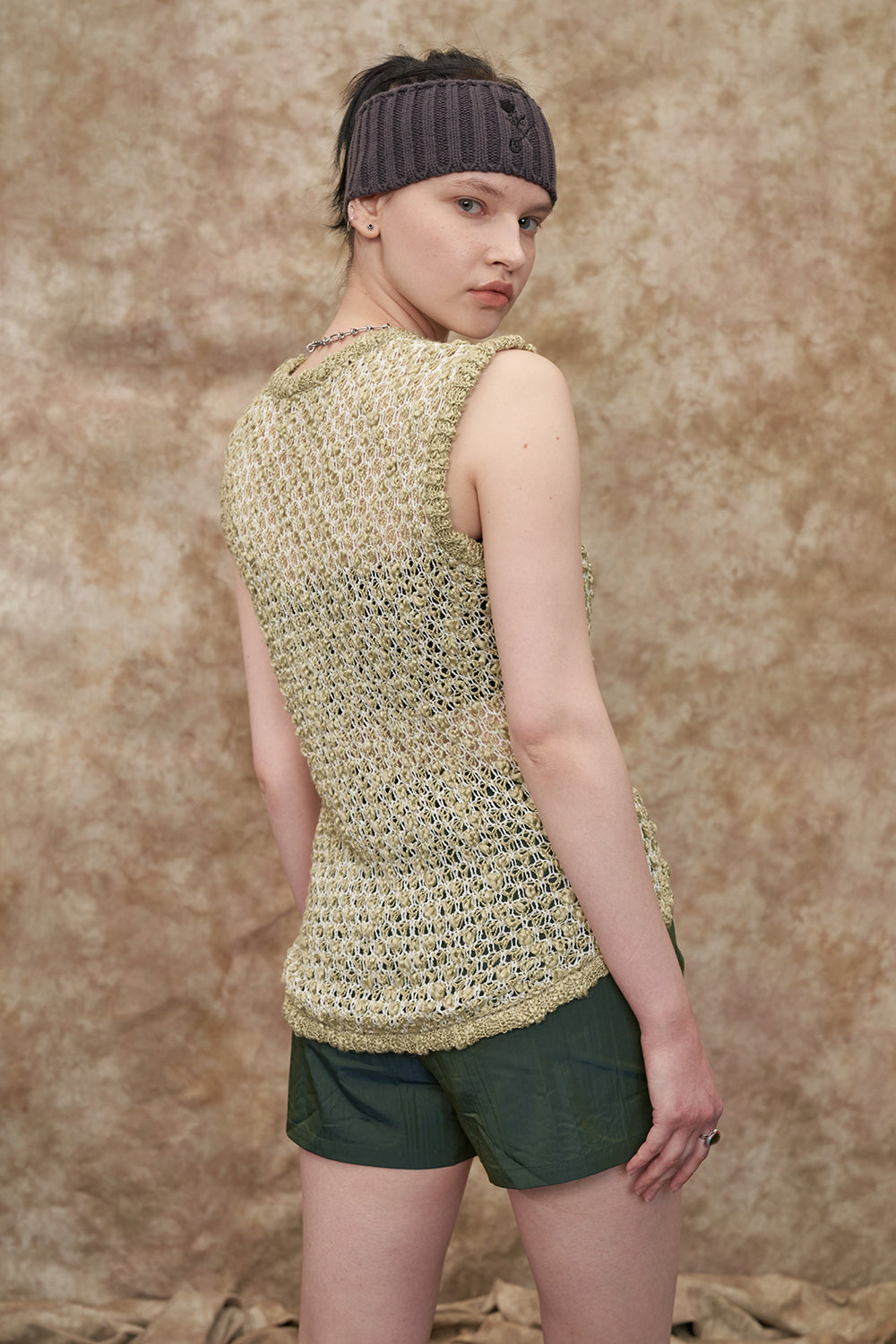 [22S] KNIT VEST