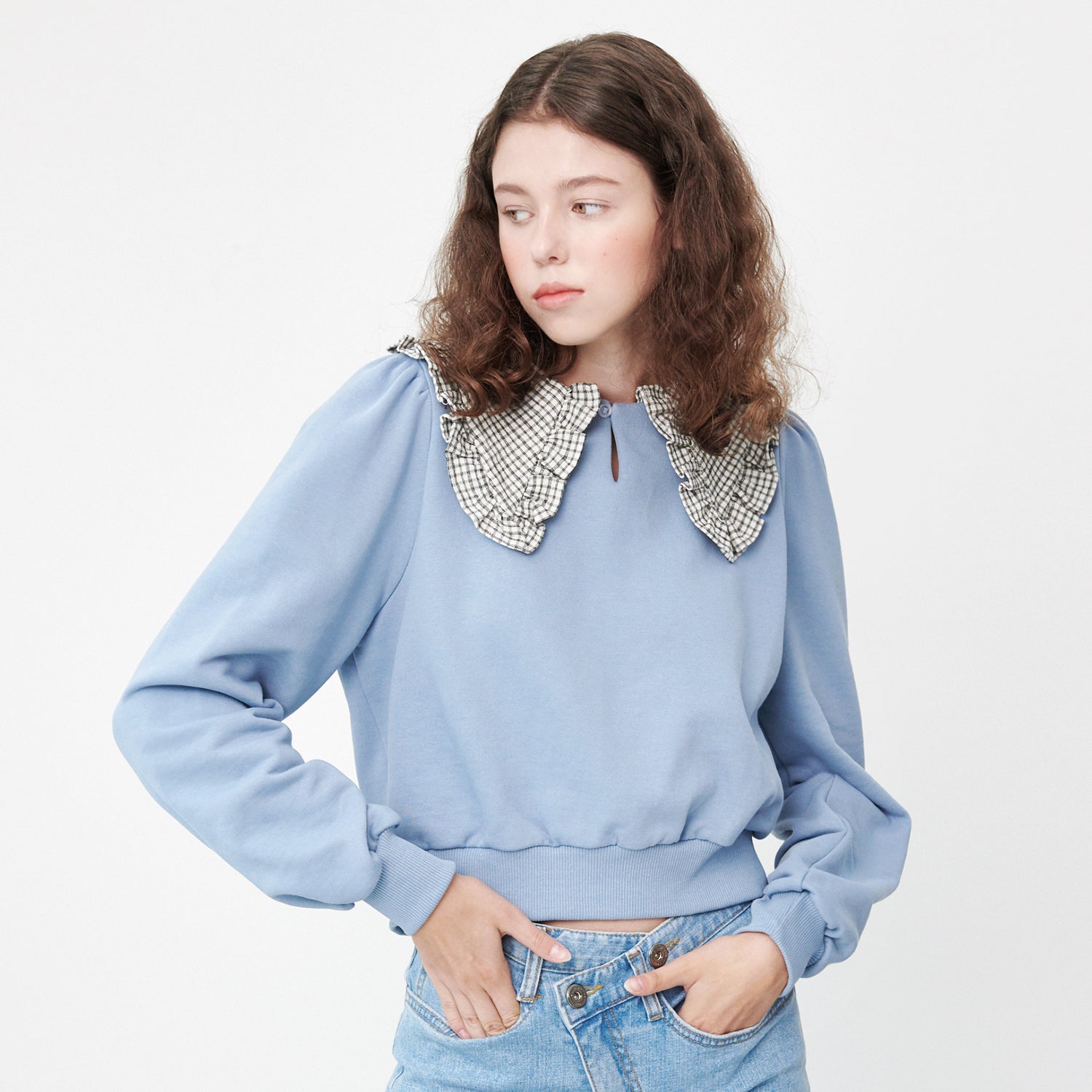 CHECK COLLAR CROP SWEATSHIRT_PASTEL BLUE