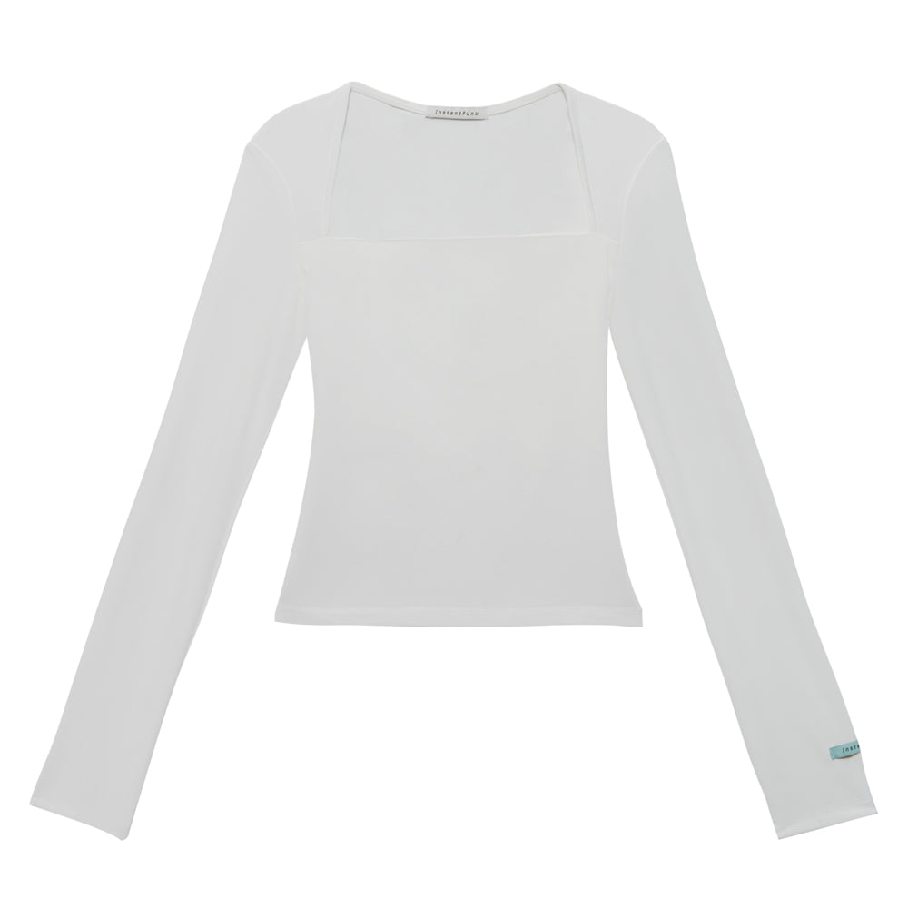 Square-neck long-sleeved T-shirt