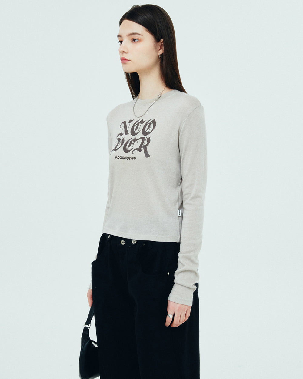 NCOVER ROMAN TYPO LONG SLEEVE-BEIGE