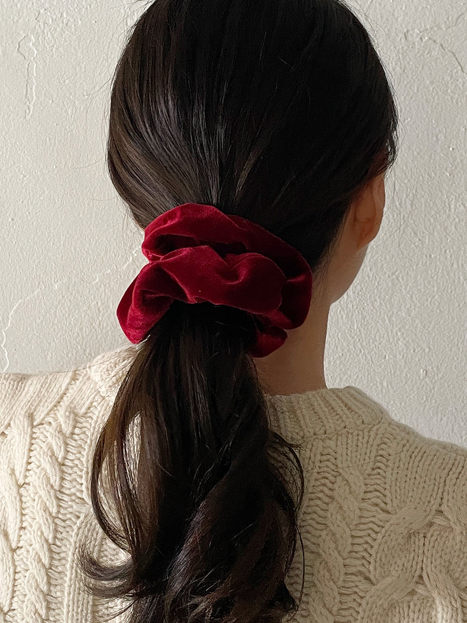 oar Vintage Velvet Volume Scrunchie [Red]