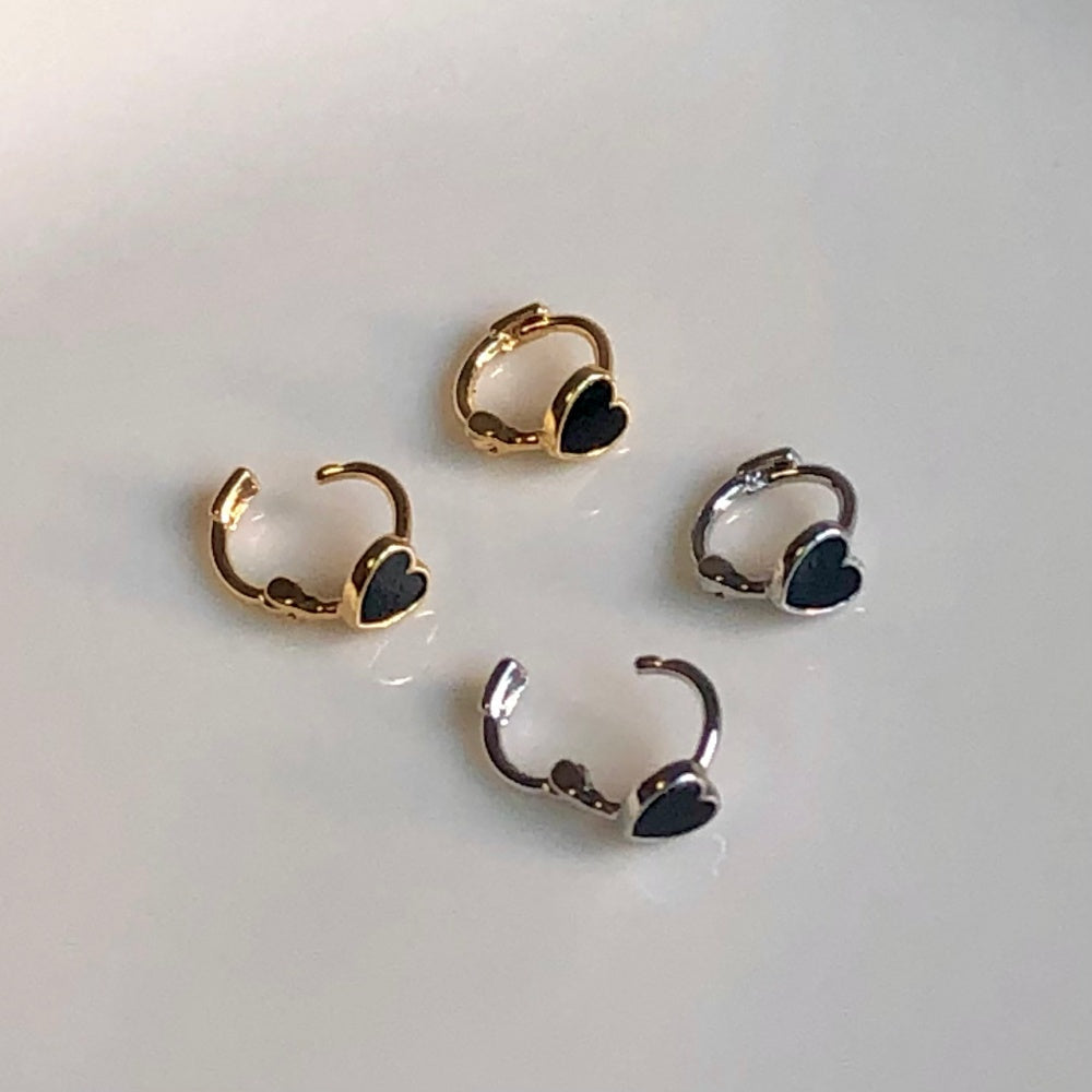 One-touch Mini Black Heart Earrings (2 colors)