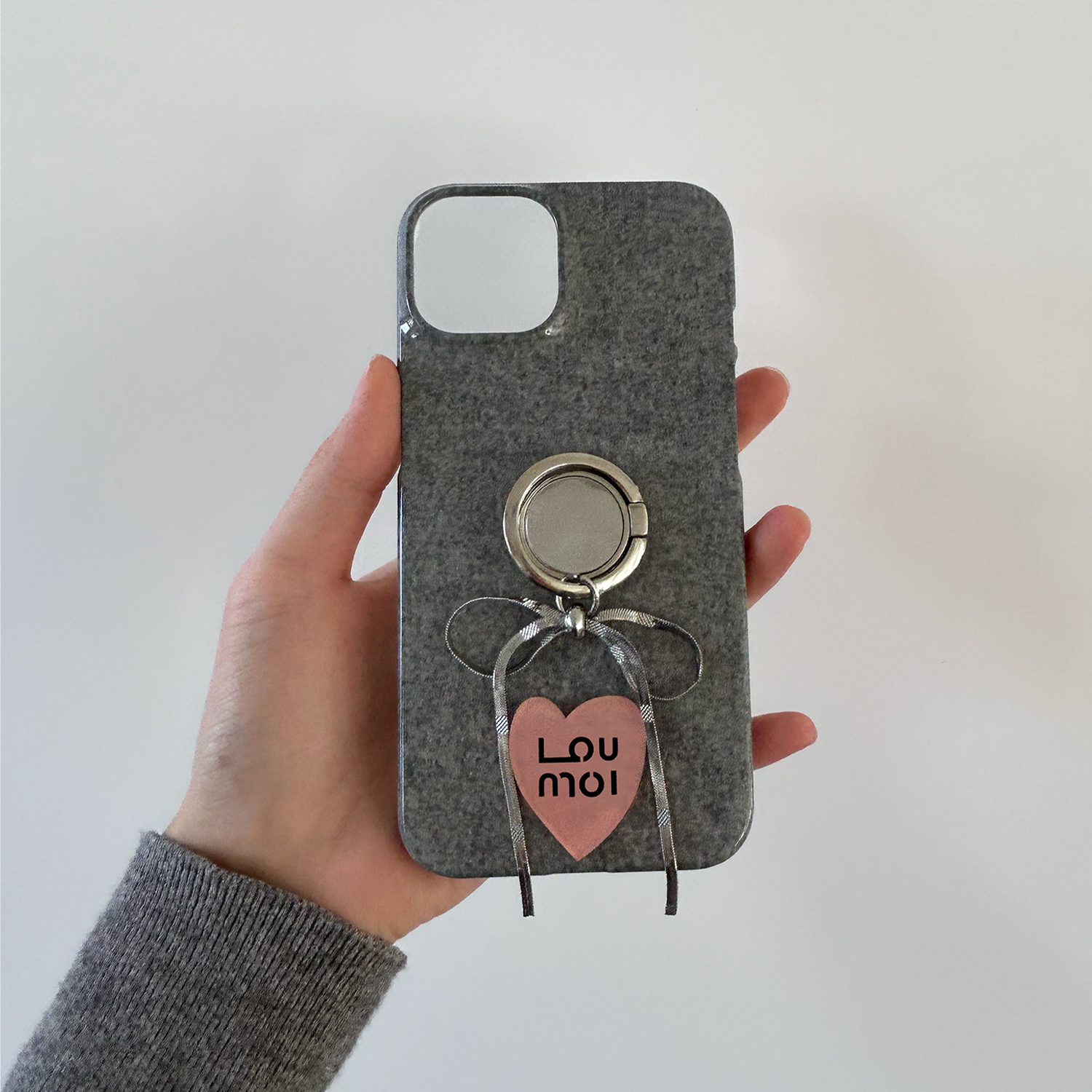 Present series KNIT LOVE : grey phonecase ( only case, not including ring tok) 