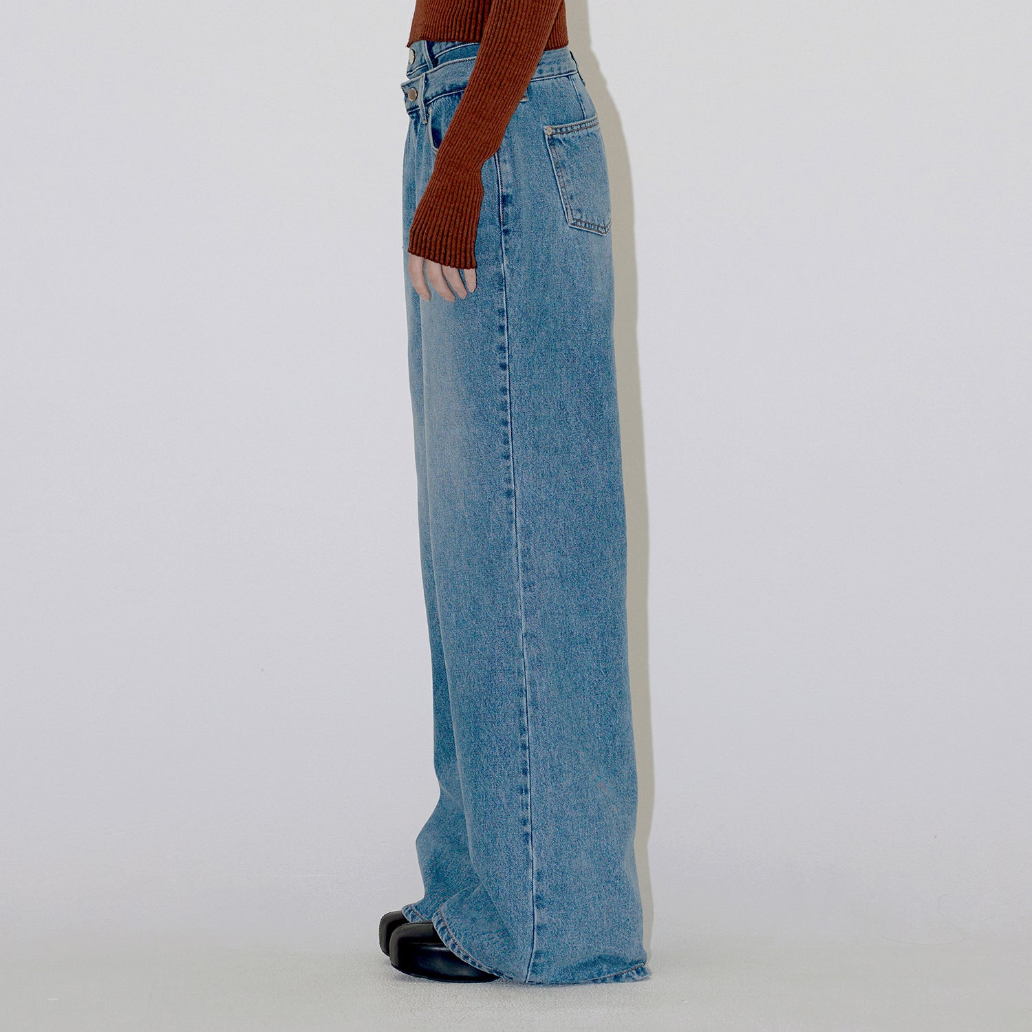 WAIST CONSECUTIVE BOOTSCUT DENIM (blue)