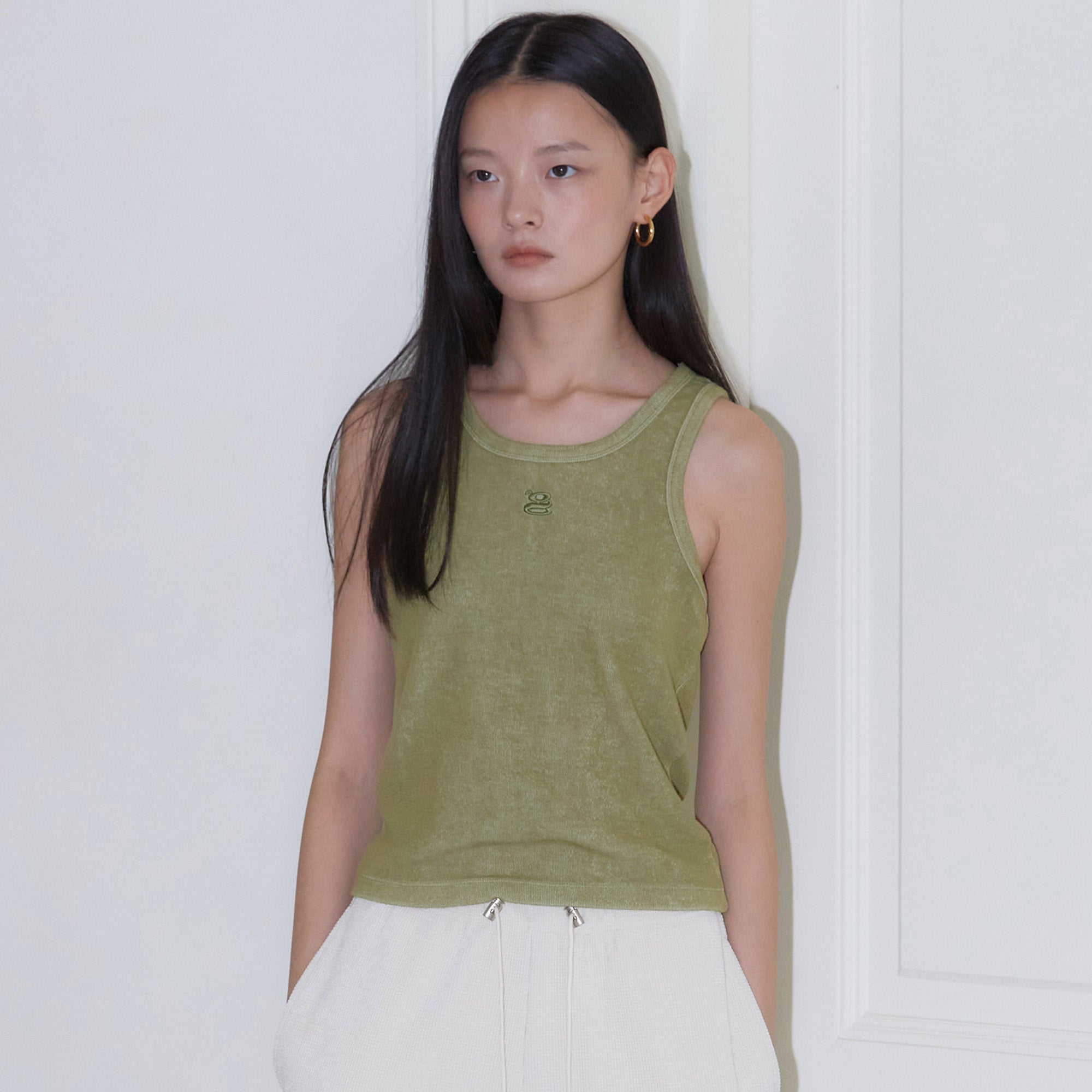 LAYERED SLEEVELESS_OLIVE GREEN