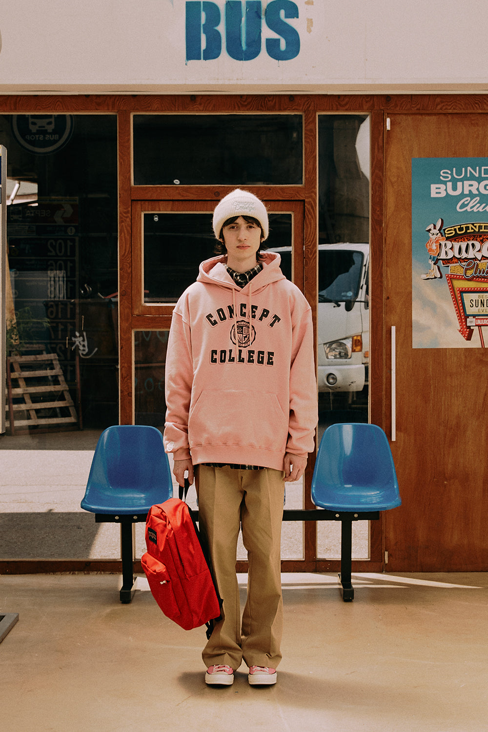 クラシックビッグロゴパーカ・インディピンク［ユニセックス］ / Classic Big Logo Unisex Indi Pink Hoodie