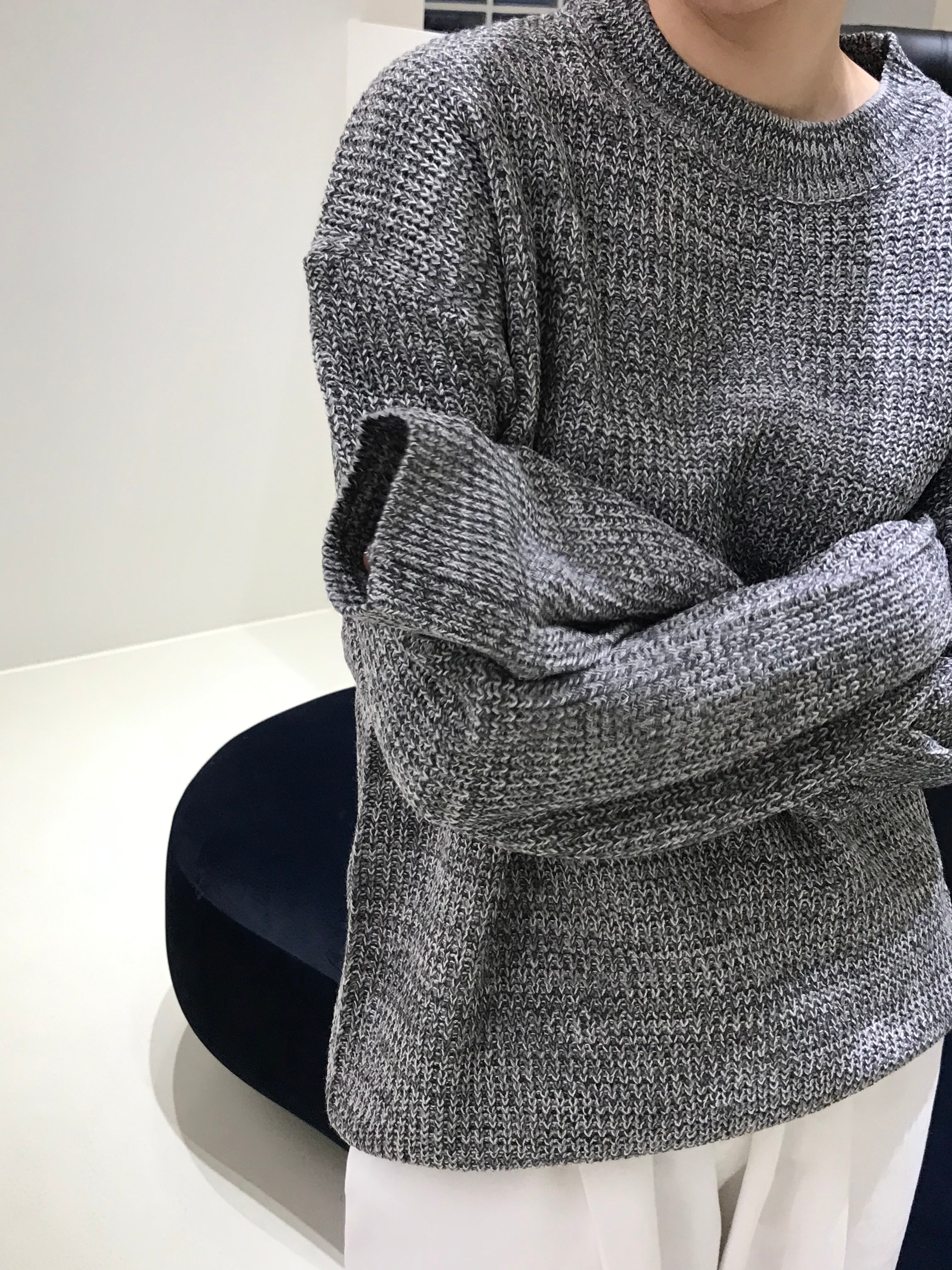 Nacht r-neck knit