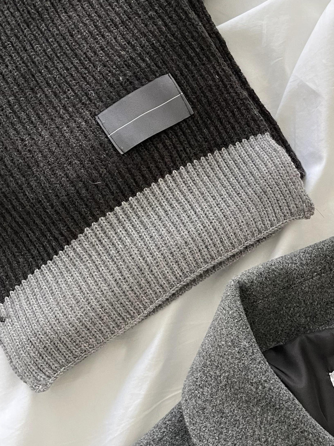 Nus. Knit muffler (Grey)