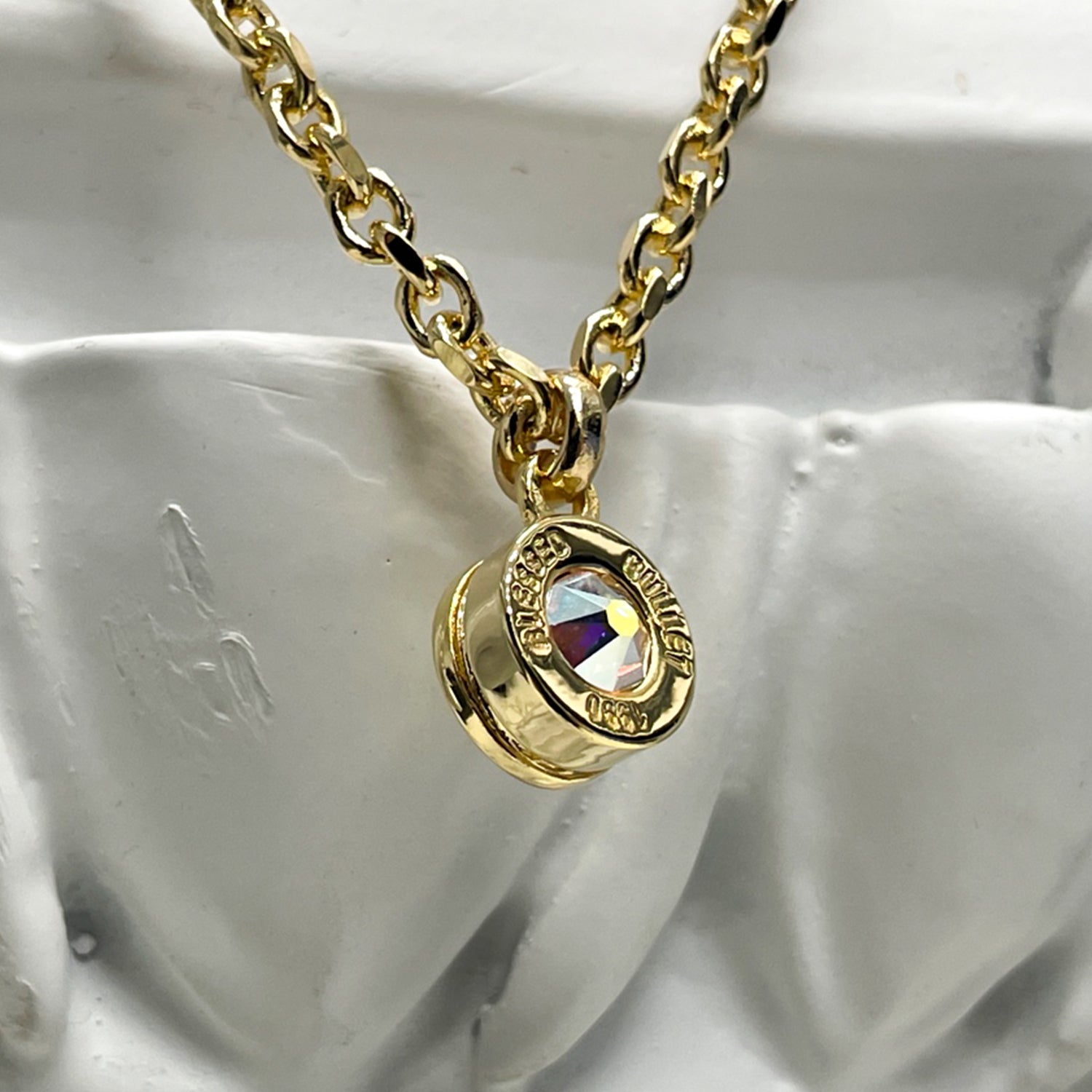 Bullet Back Necklace_gold