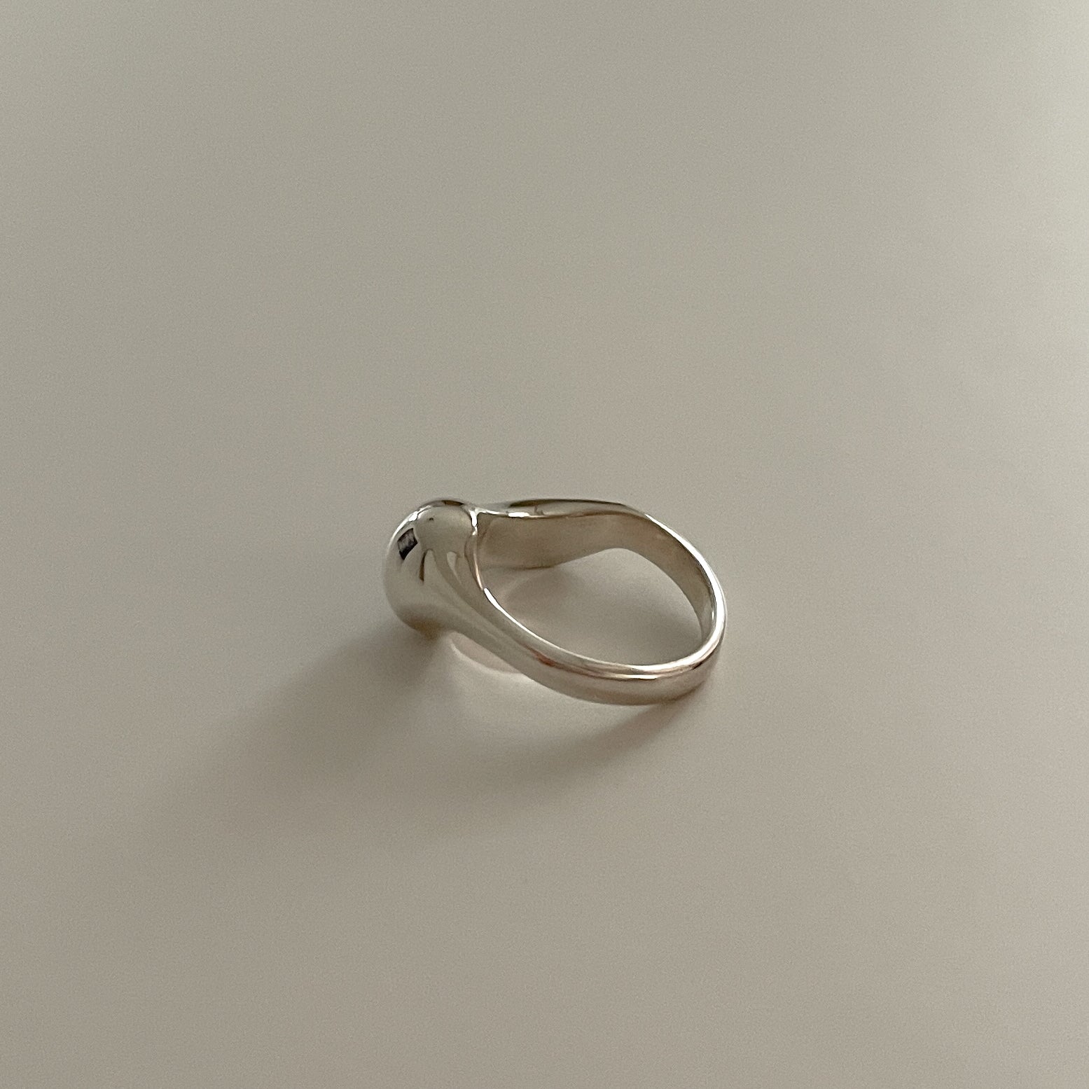 different curve ring