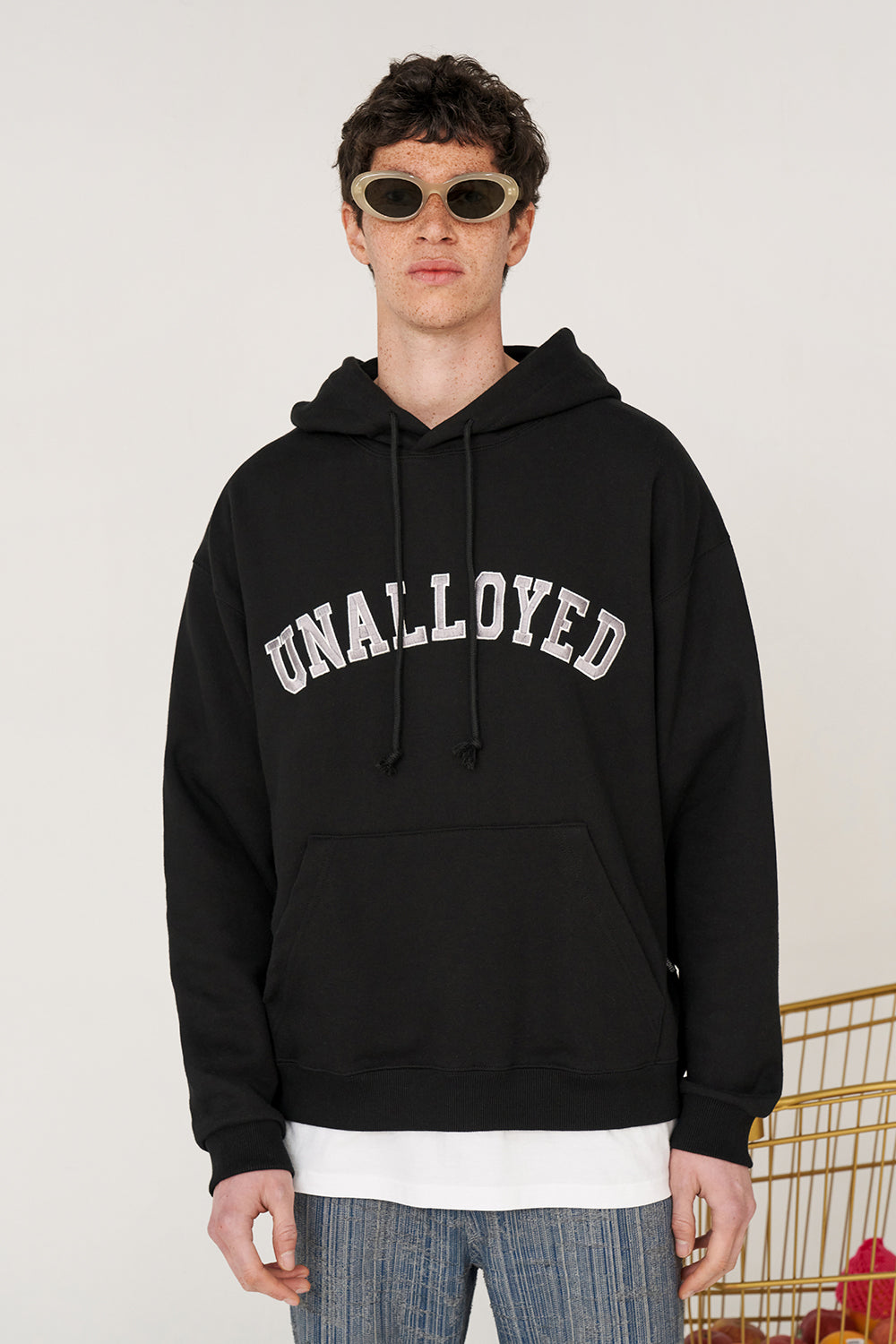 ARCH LOGO HOODIE