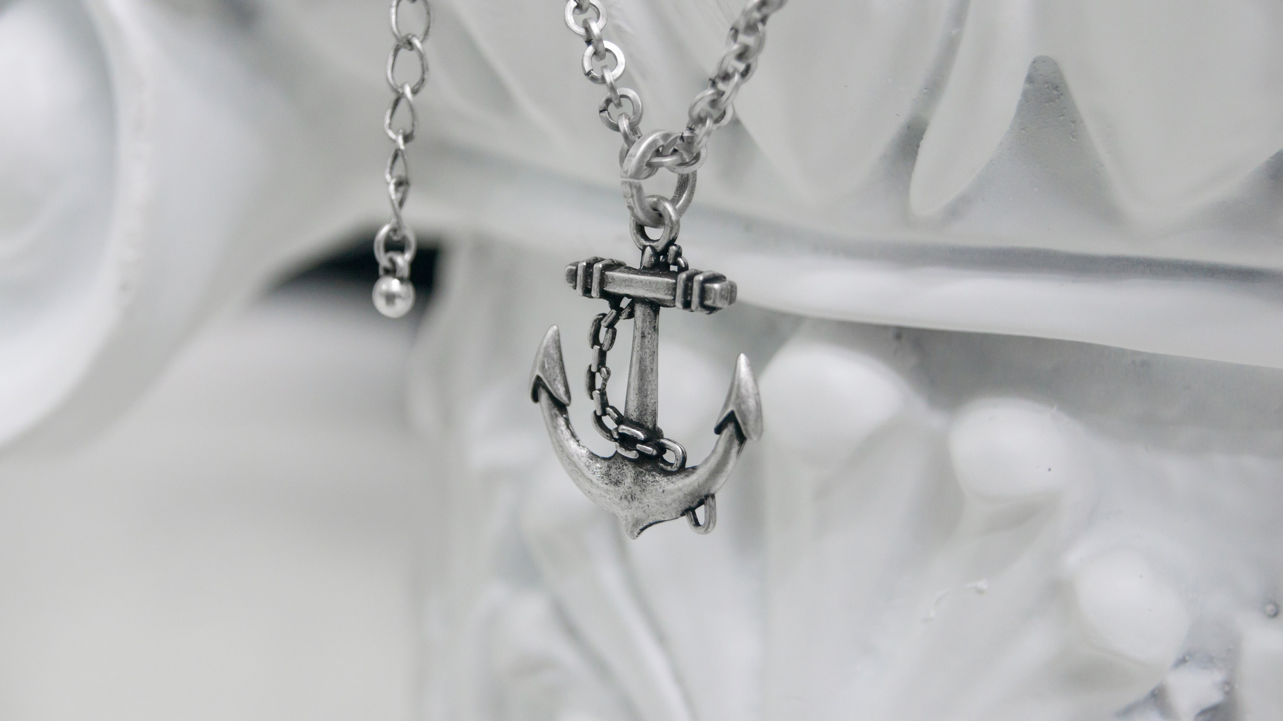 Anchor o Chain Necklace