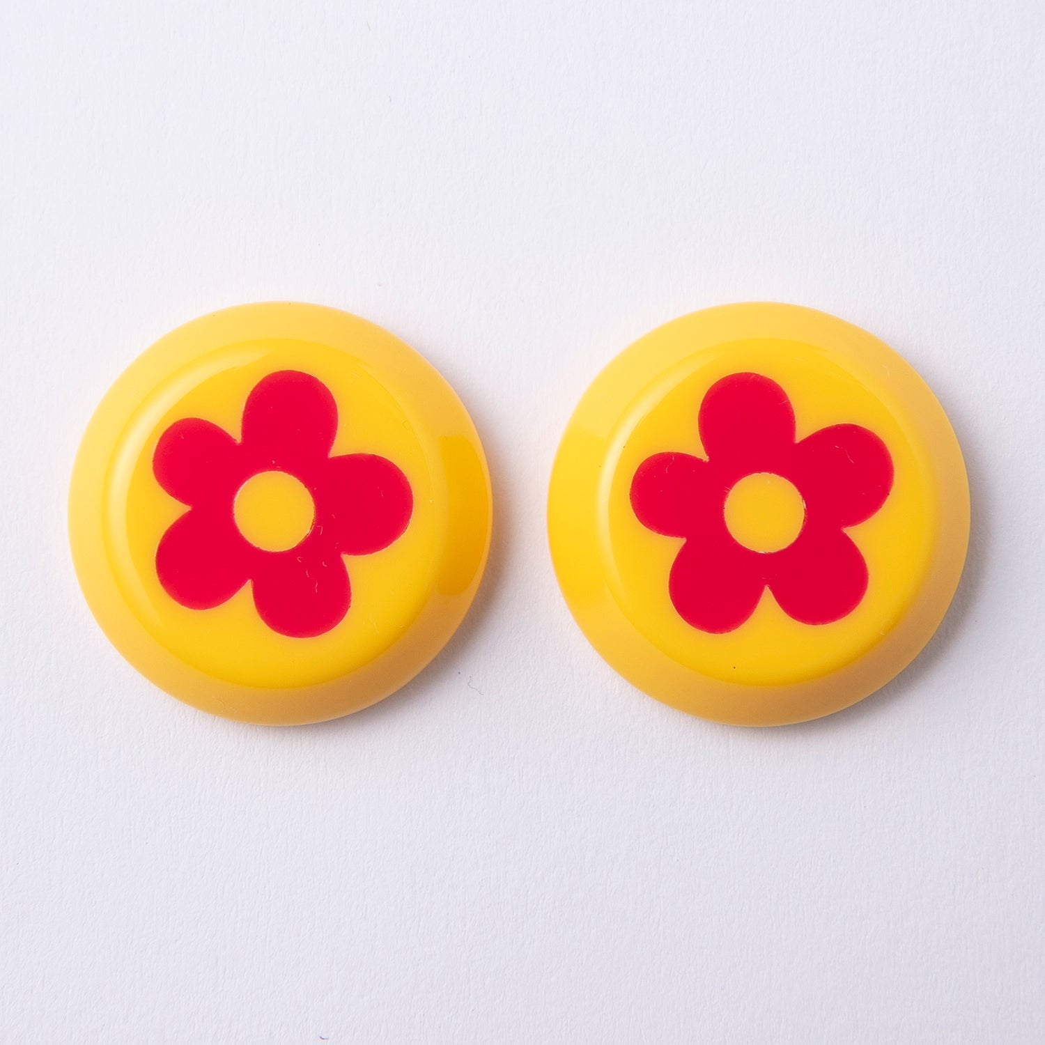 Flower Button - yellow