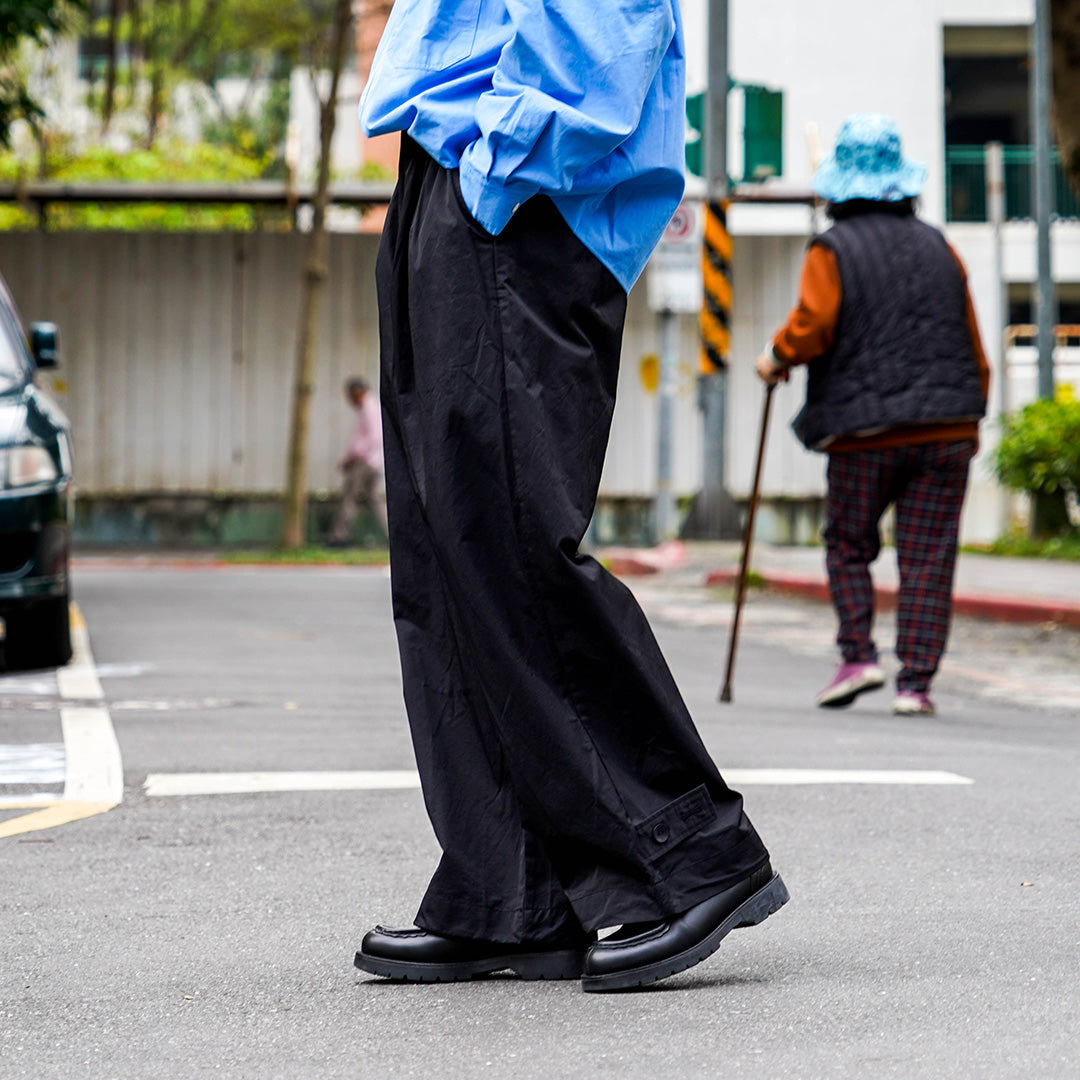 和風の裾ボタン付きストレートパンツ