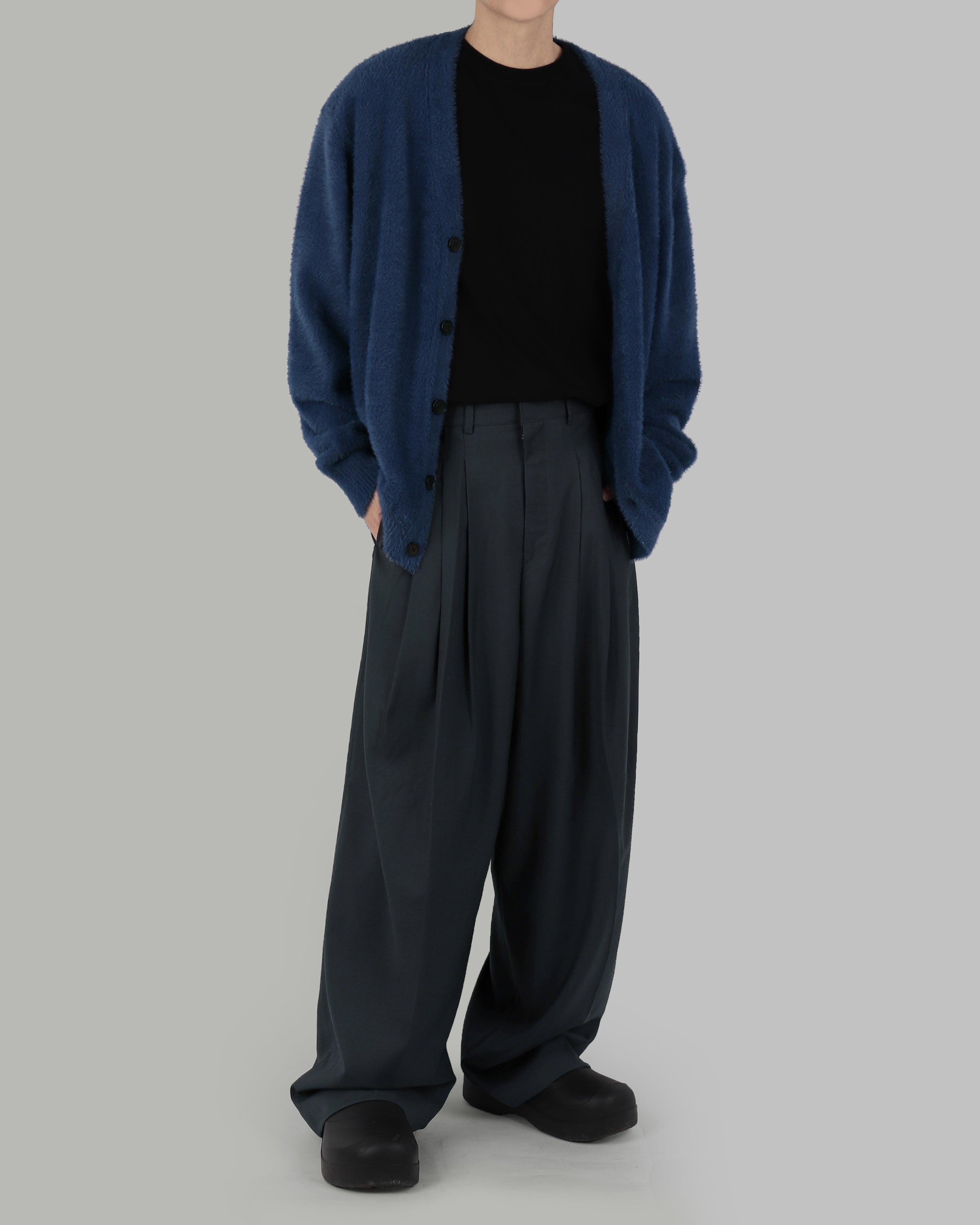 Multi tuck wide slacks