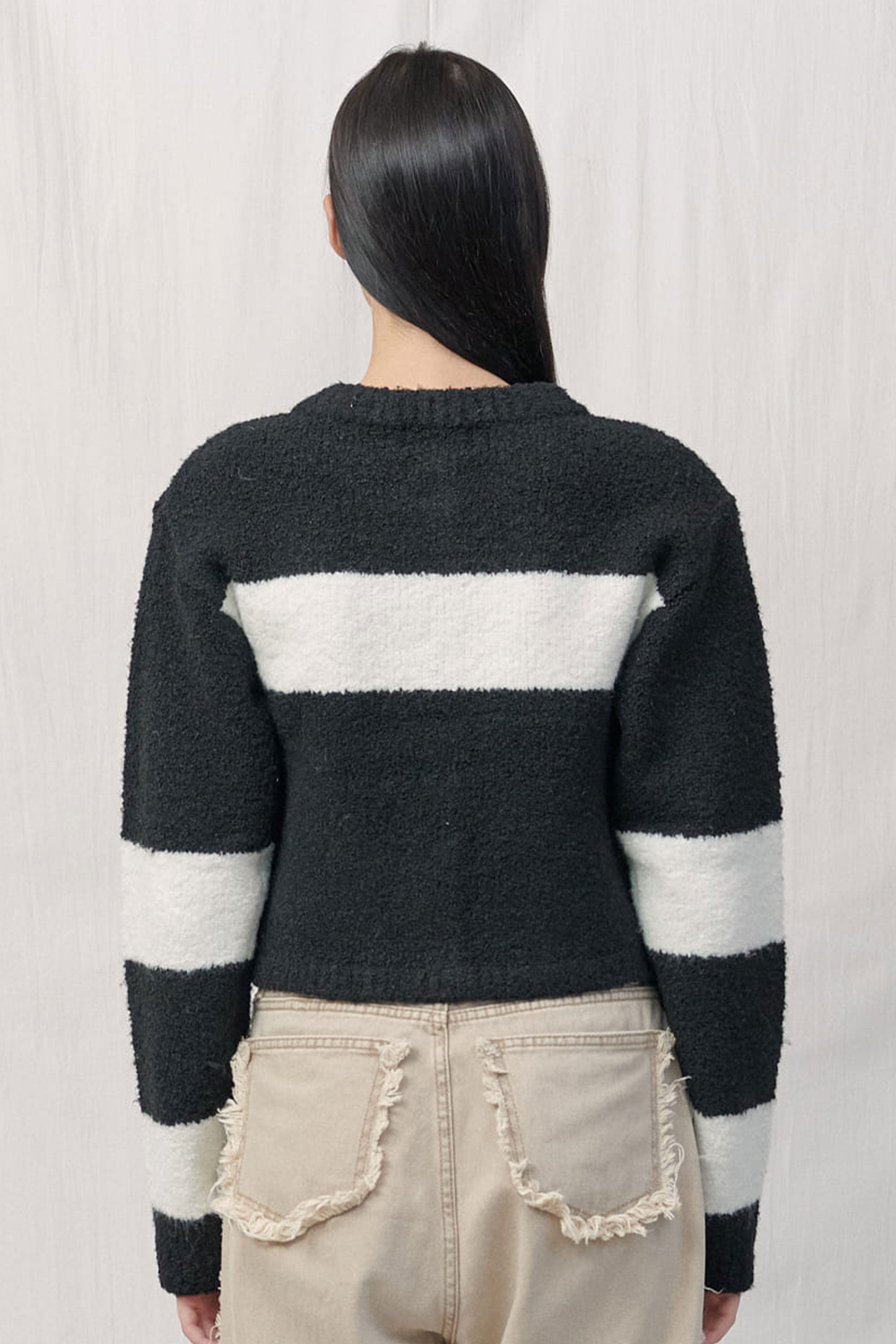 ALPACA BOOKLE KNIT CARDIGAN / BLACK