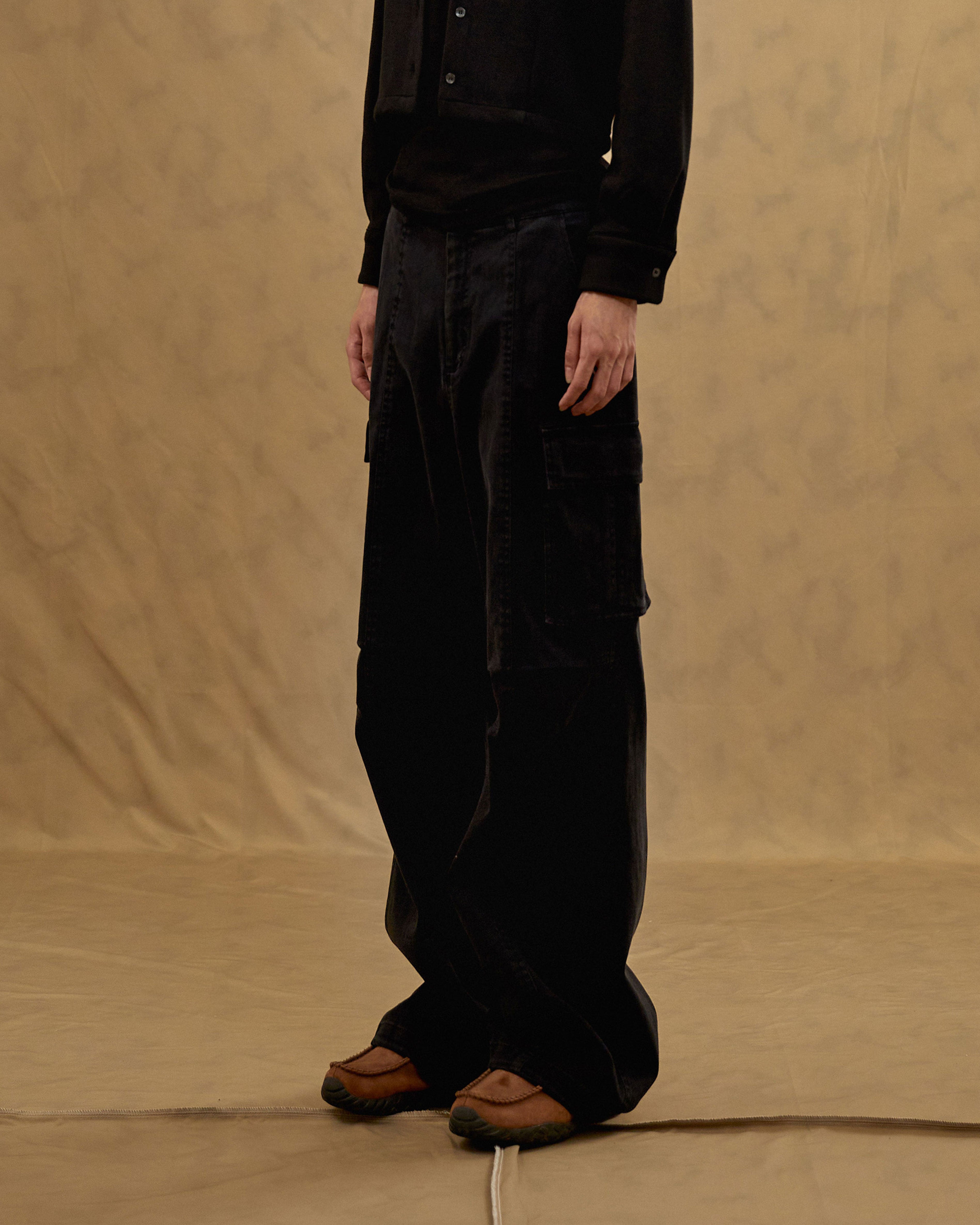 Washed Semi Wide Cargo Pants (Black)