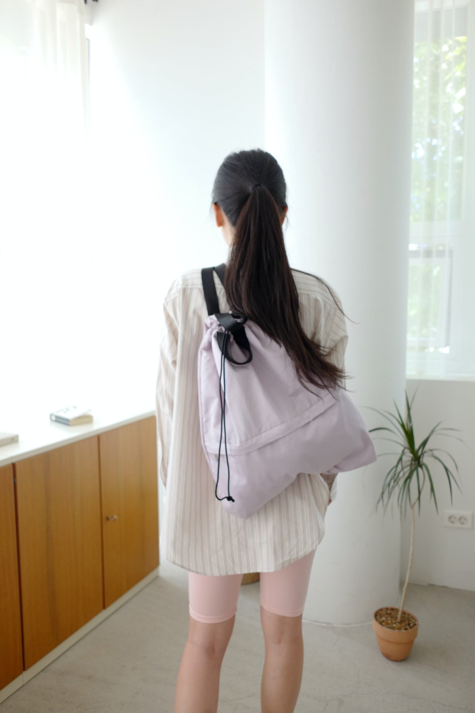 String backpack (light lavender)