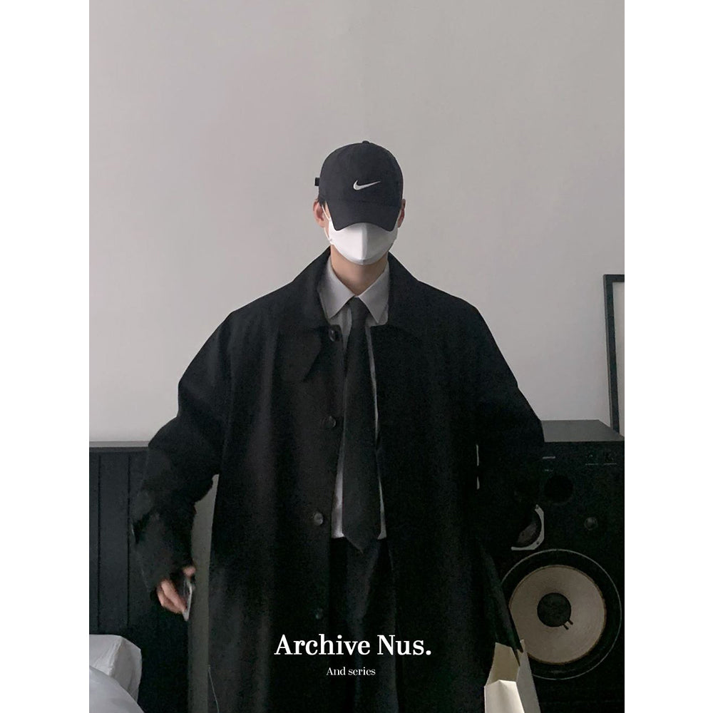 Nus. Black Mac Coat