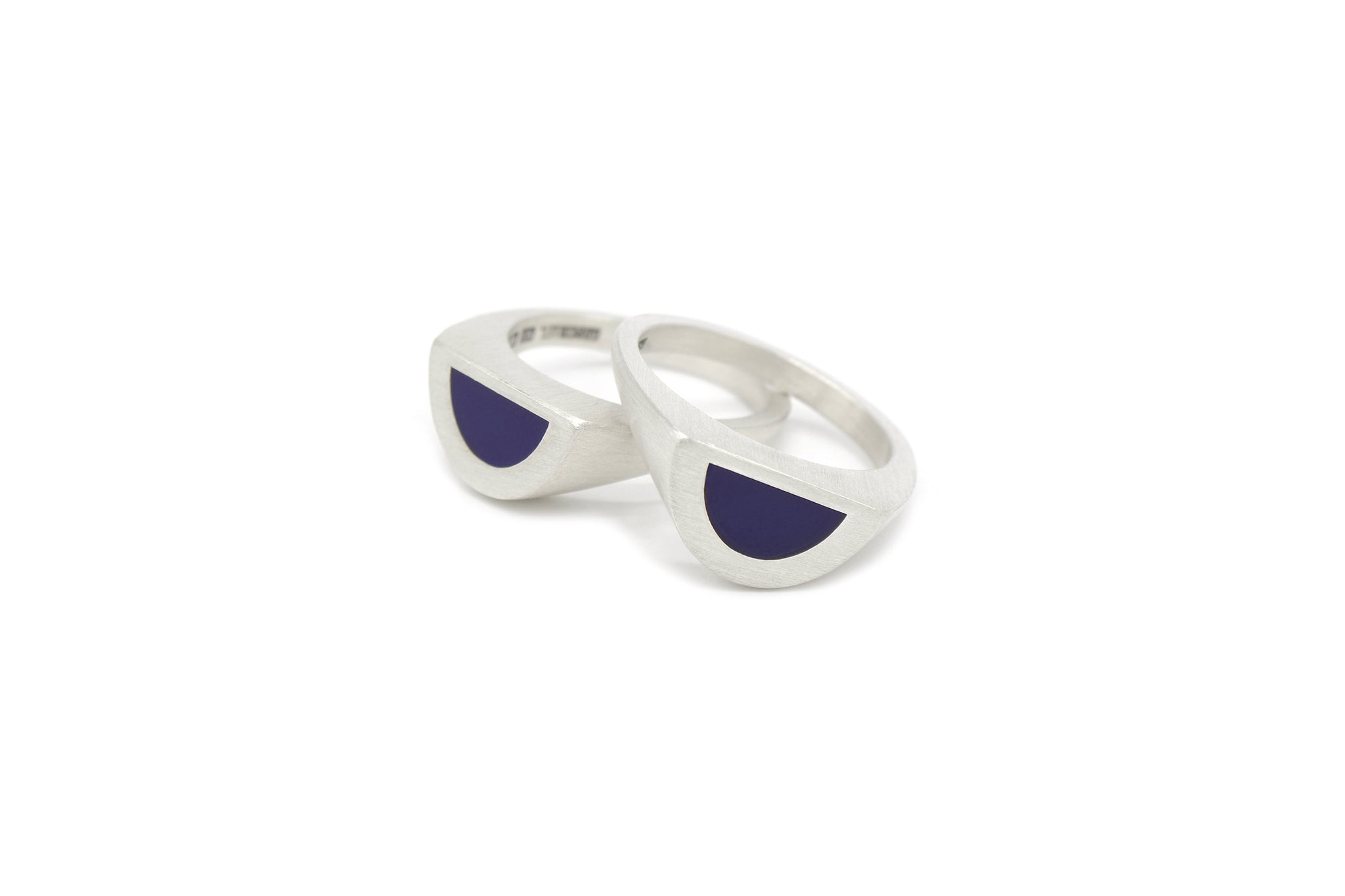 half signet ring 002 (blue)