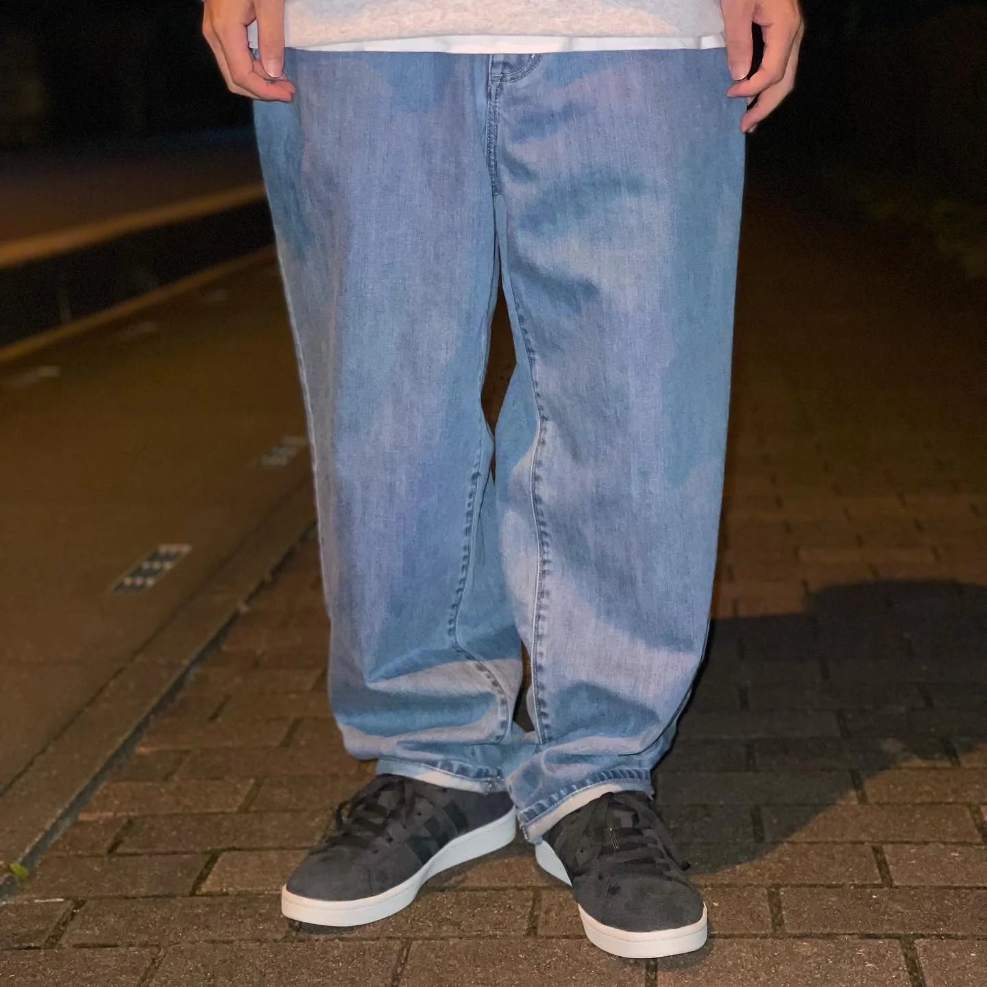 WASHED BAGGY DENIM