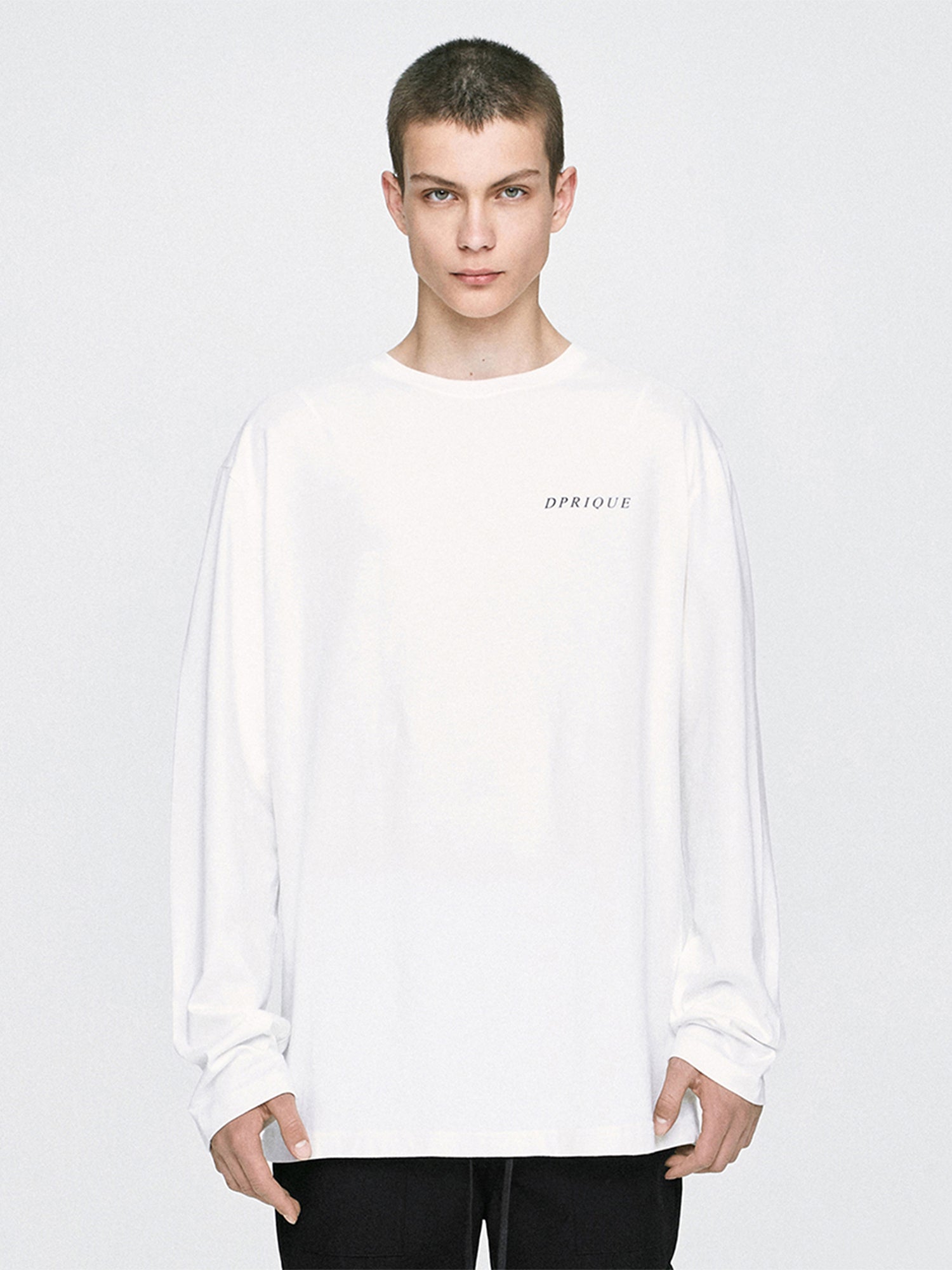 LONG SLEEVE T-SHIRT - WHITE