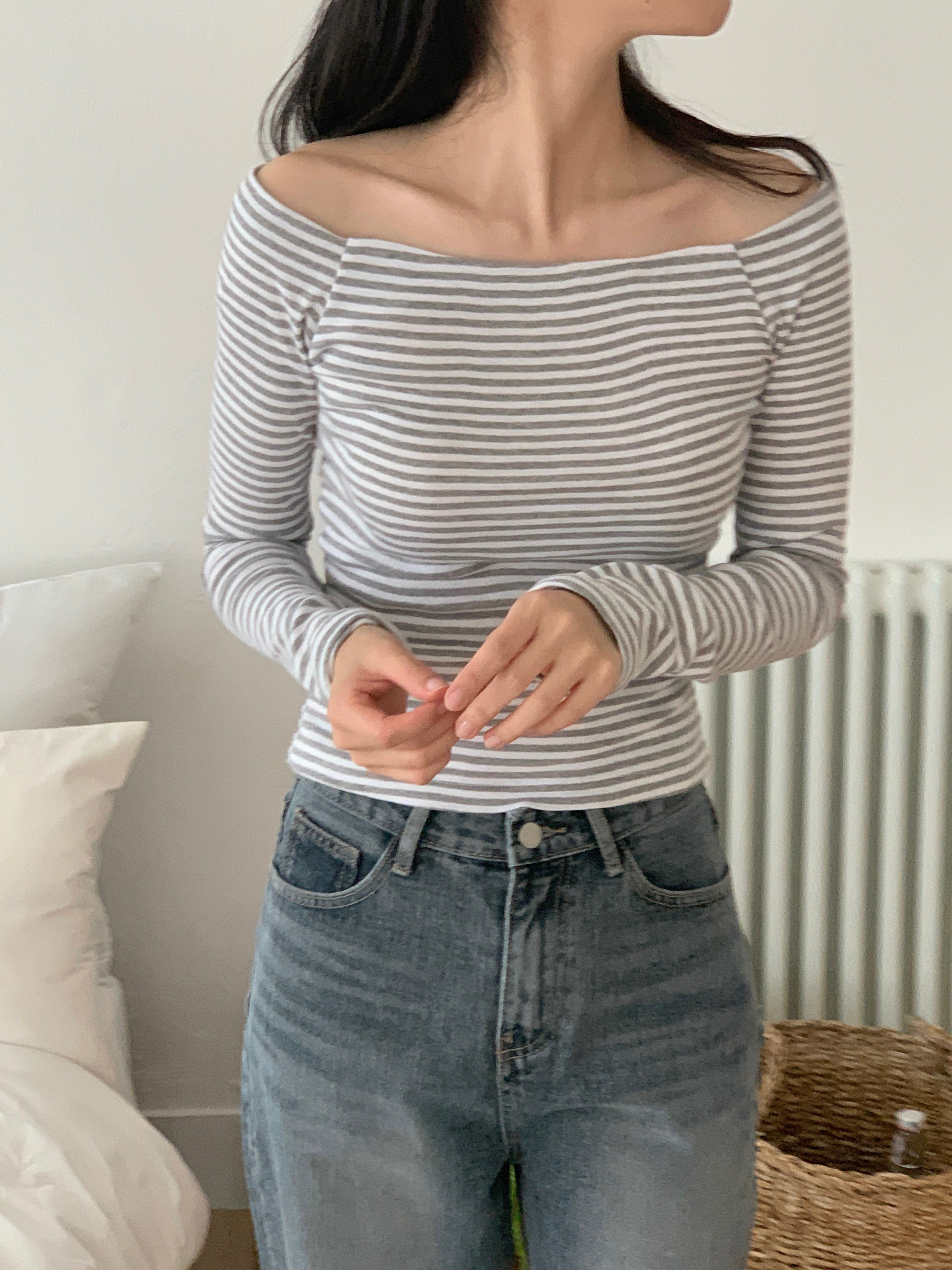 Striped Off-Shoulder Long-Sleeved T-Shirt