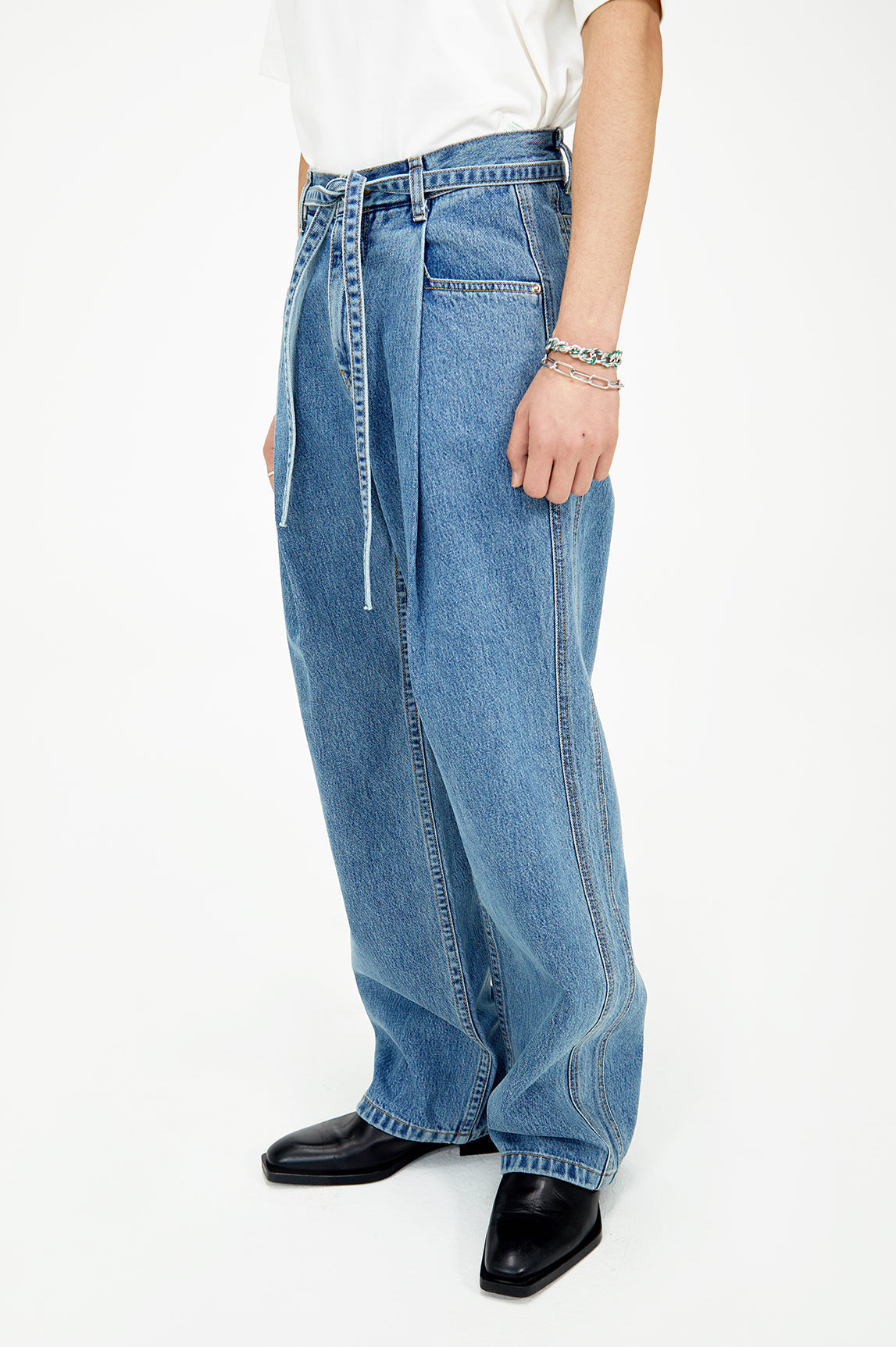 Wide one tuck Denim pants (Stone blue)