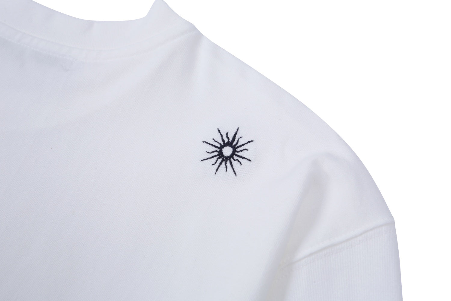 GRAPHIC PRINTING LONG SLEEVE (white)