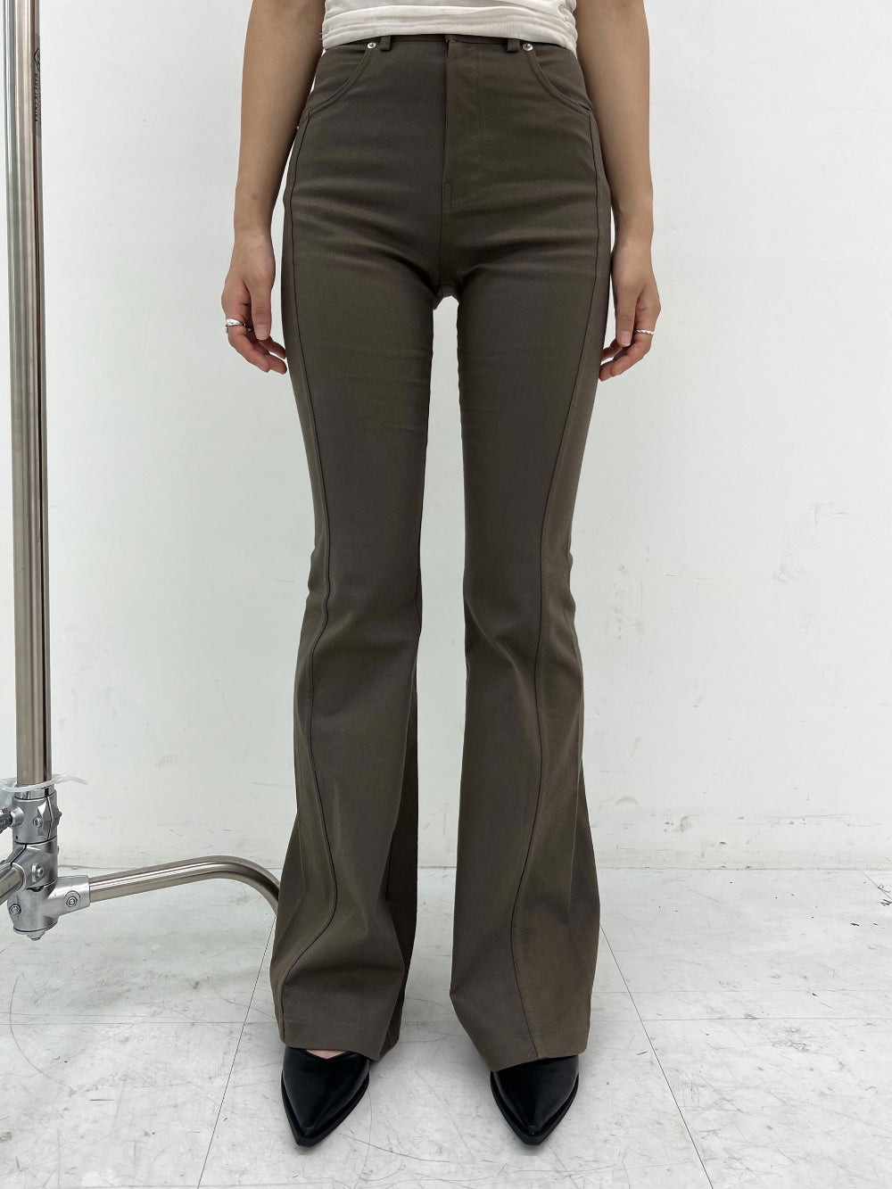 Side cutting line boots-cut cotton pants (2 Color)