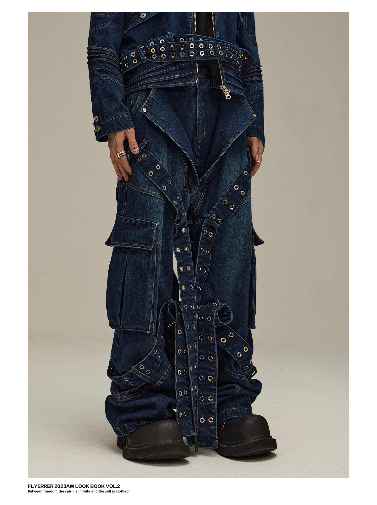 heavy-duty pleated stitching hardware drape jeans