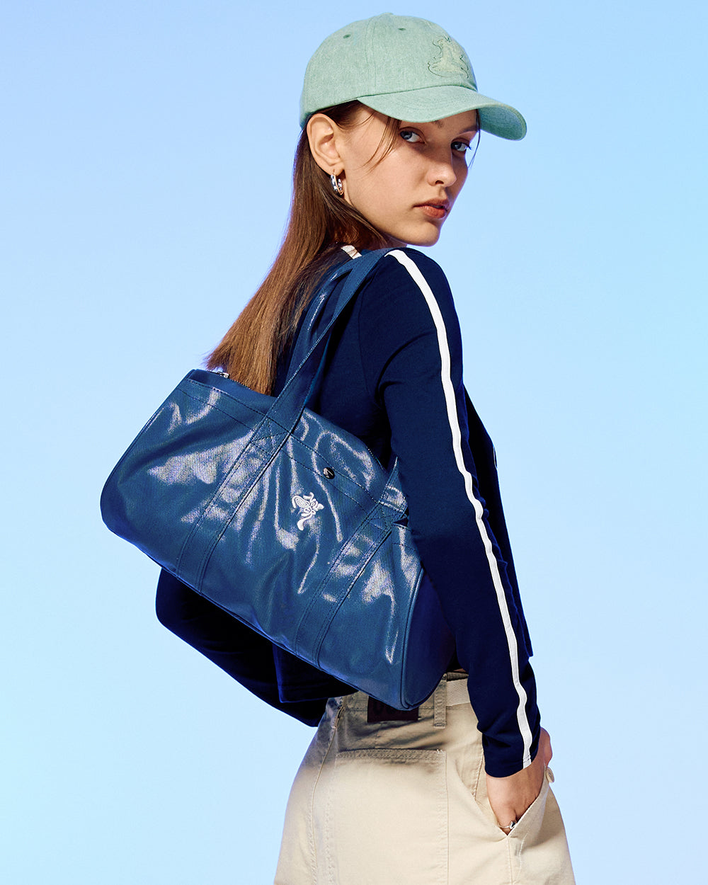 TWISTED SMALL LOGO DUFFLE BAG-NAVY