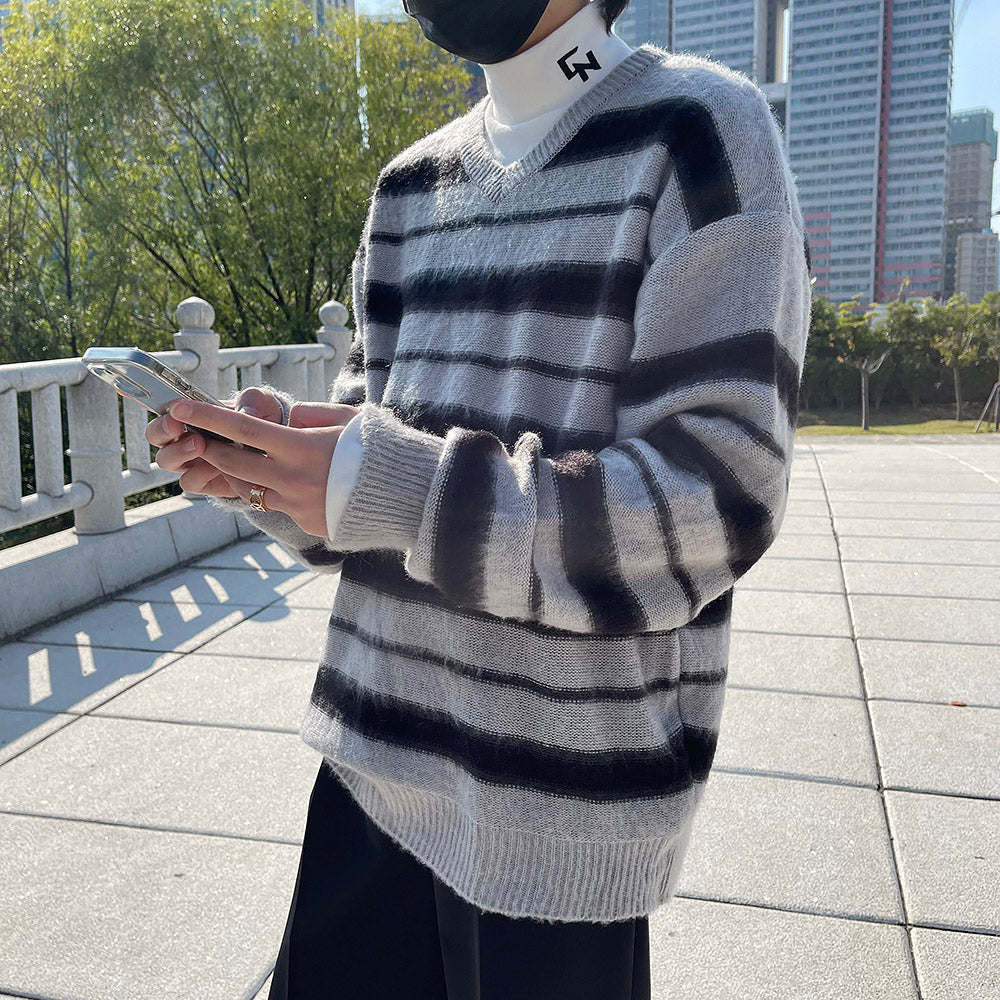 [MADE] CN Half-Neck Embroidered Warmer Tee (2 colors)