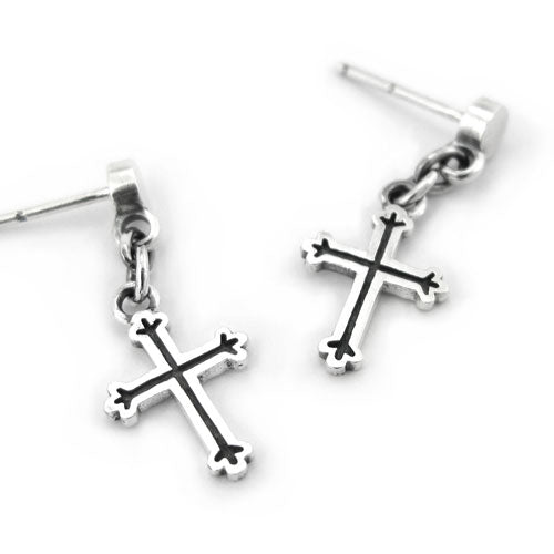 Grapevine-D2 cross silver earring