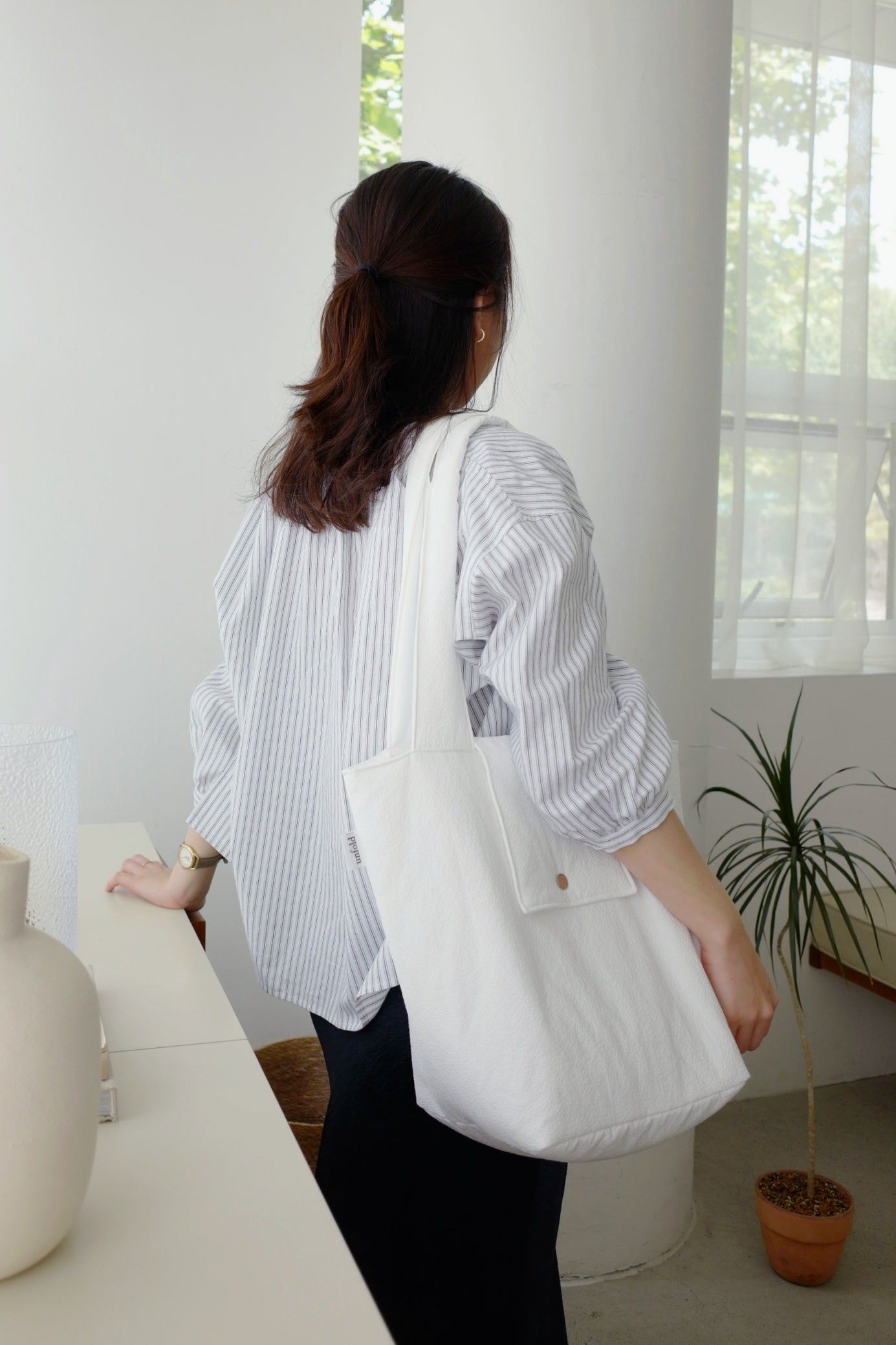 Seersucker padded bag (white)