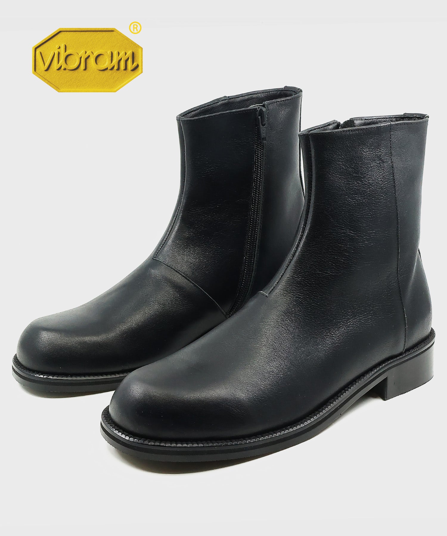 Cowhide Gravel Chelsea Boots Black [VIBRAM]