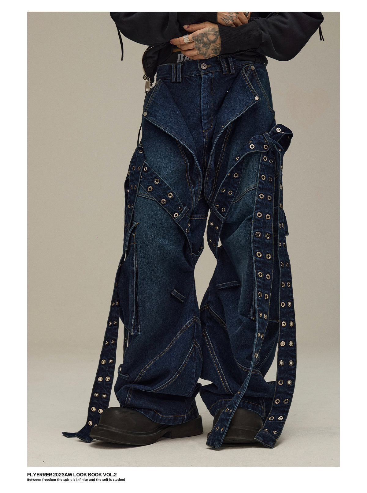 heavy-duty pleated stitching hardware drape jeans