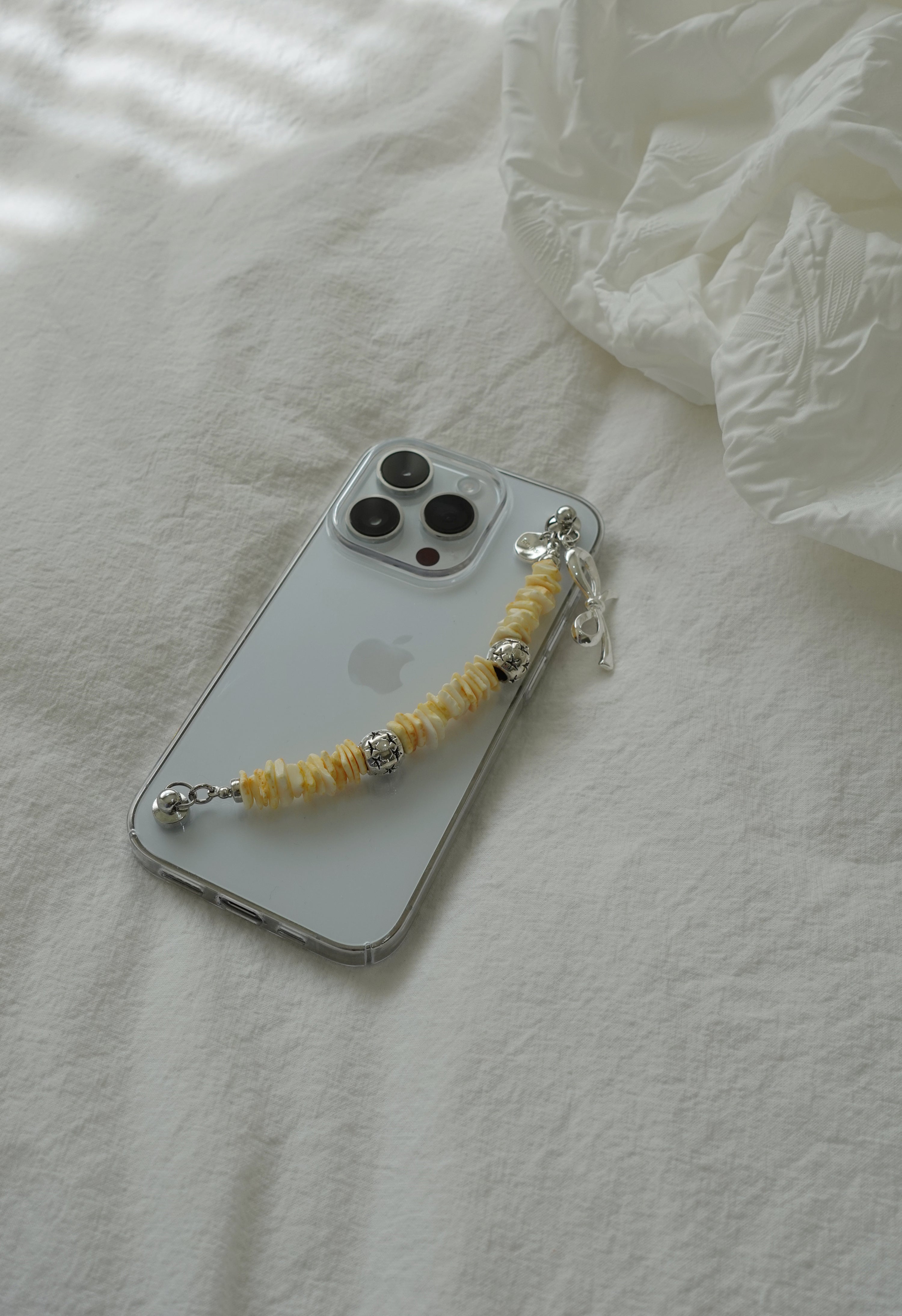 blanc yellow iphone strap case