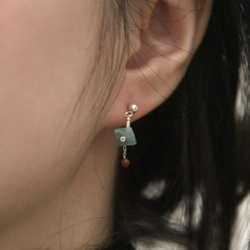 [CCNMADE] TINY CAROL Ⅱ Earring