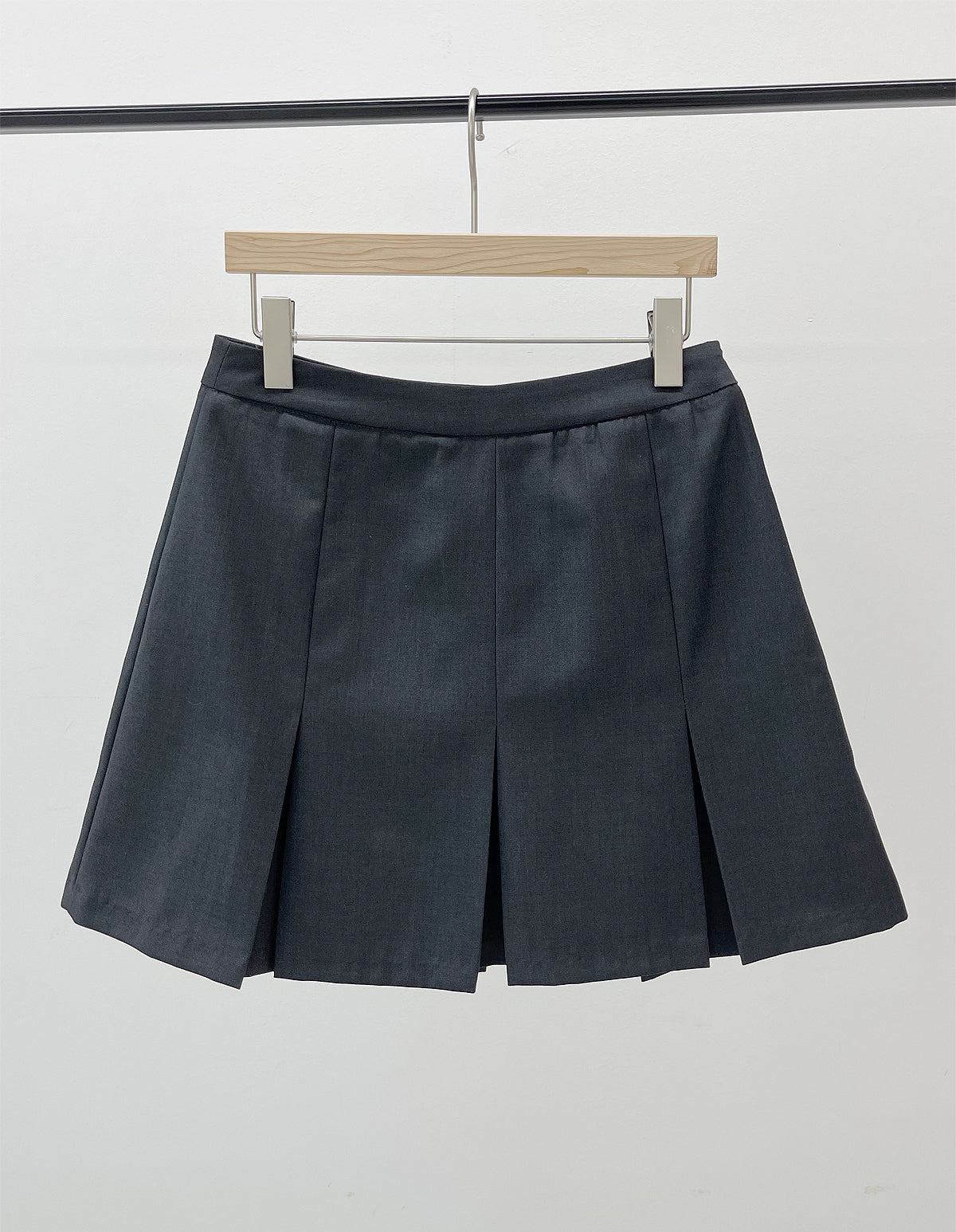 Eve Pleats Skirt