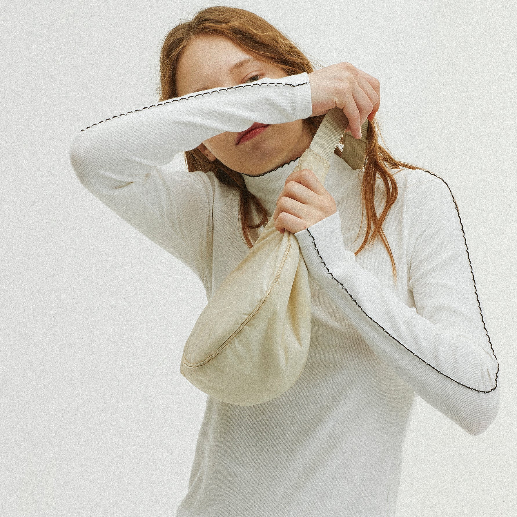 PICOT STITCH RIBBED TURTLENECK T-SHIRT_WHITE