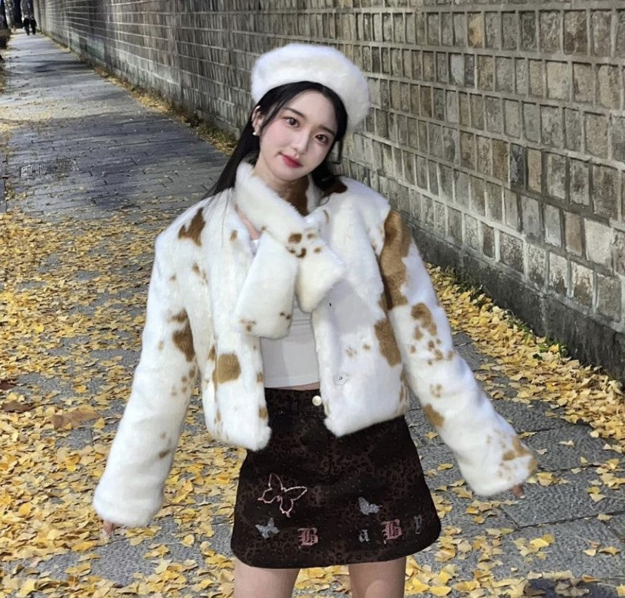 Fake Fur milky cow jacket(+muffler)