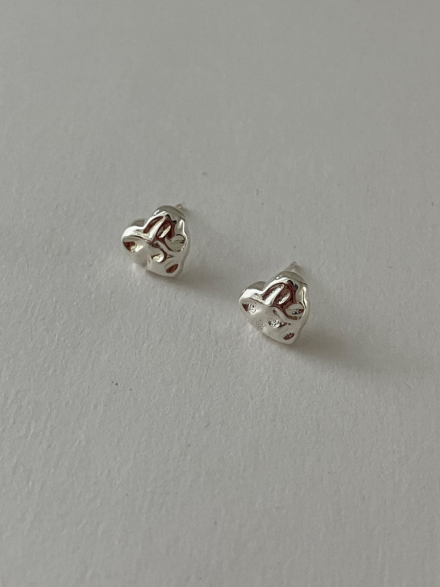 [92.5silver] crump heart earrings (medium)