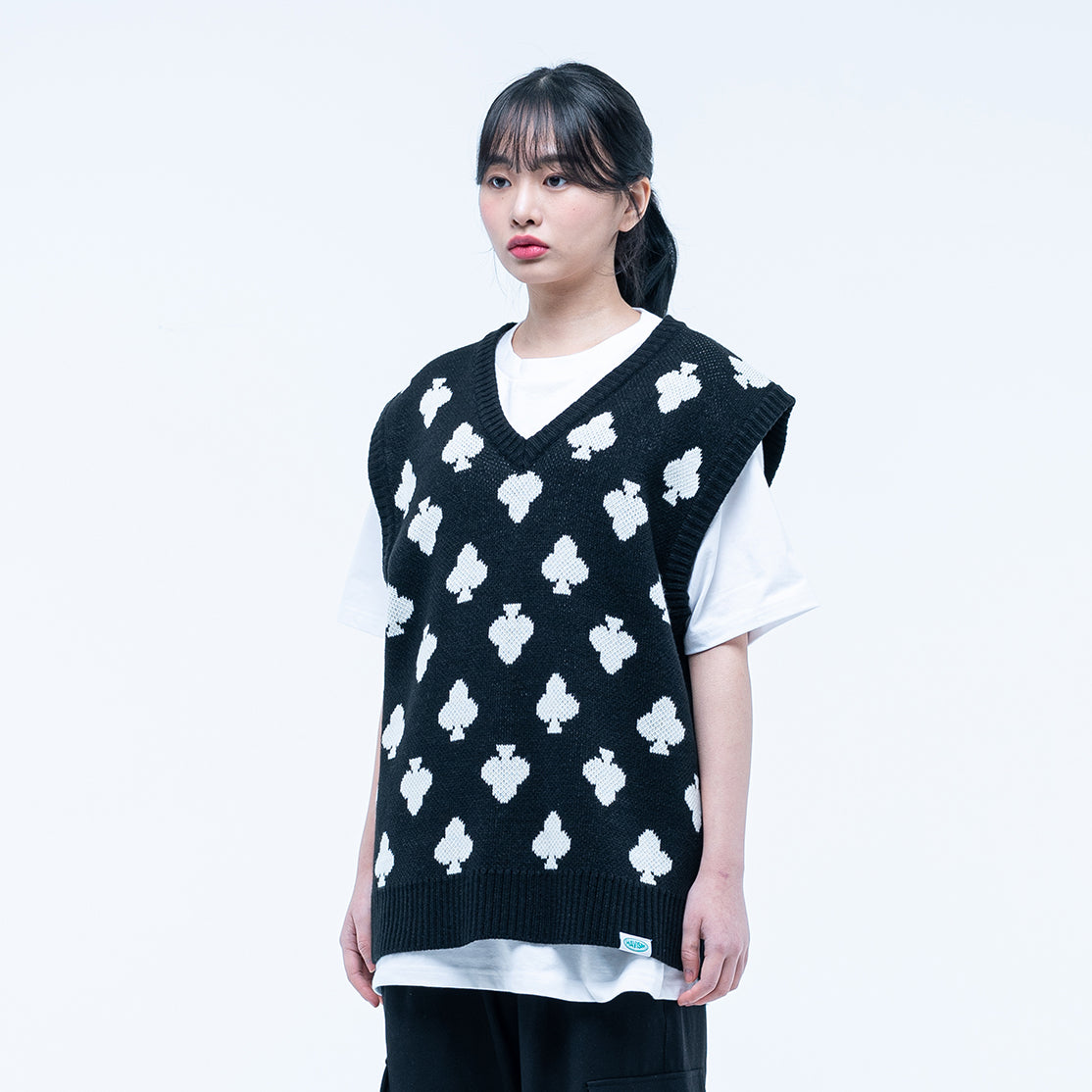 CLOVER PATTERN KNIT VEST