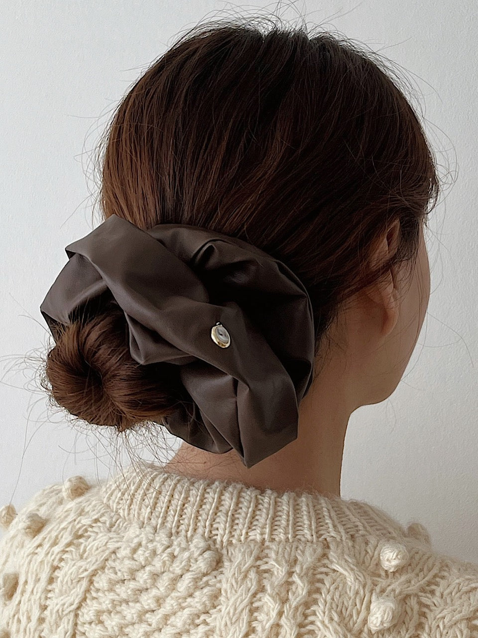 oar Vintage Leather drop Cameo Wide Scrunchie [Brown]