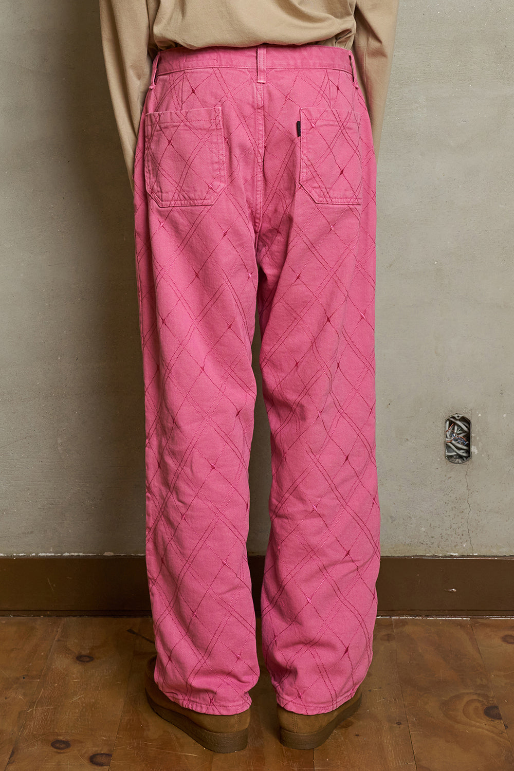 ARGYLE EMBROIDERED PANTS
