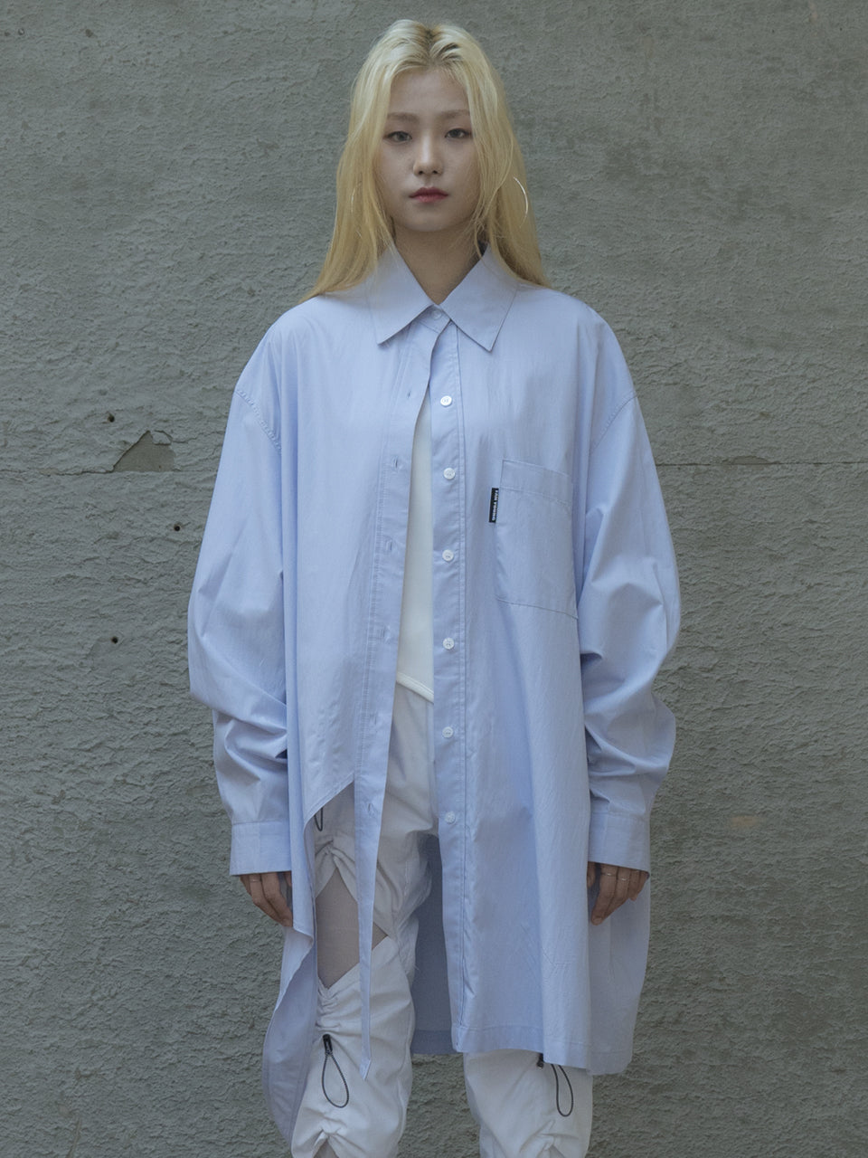 handle oversize shirt