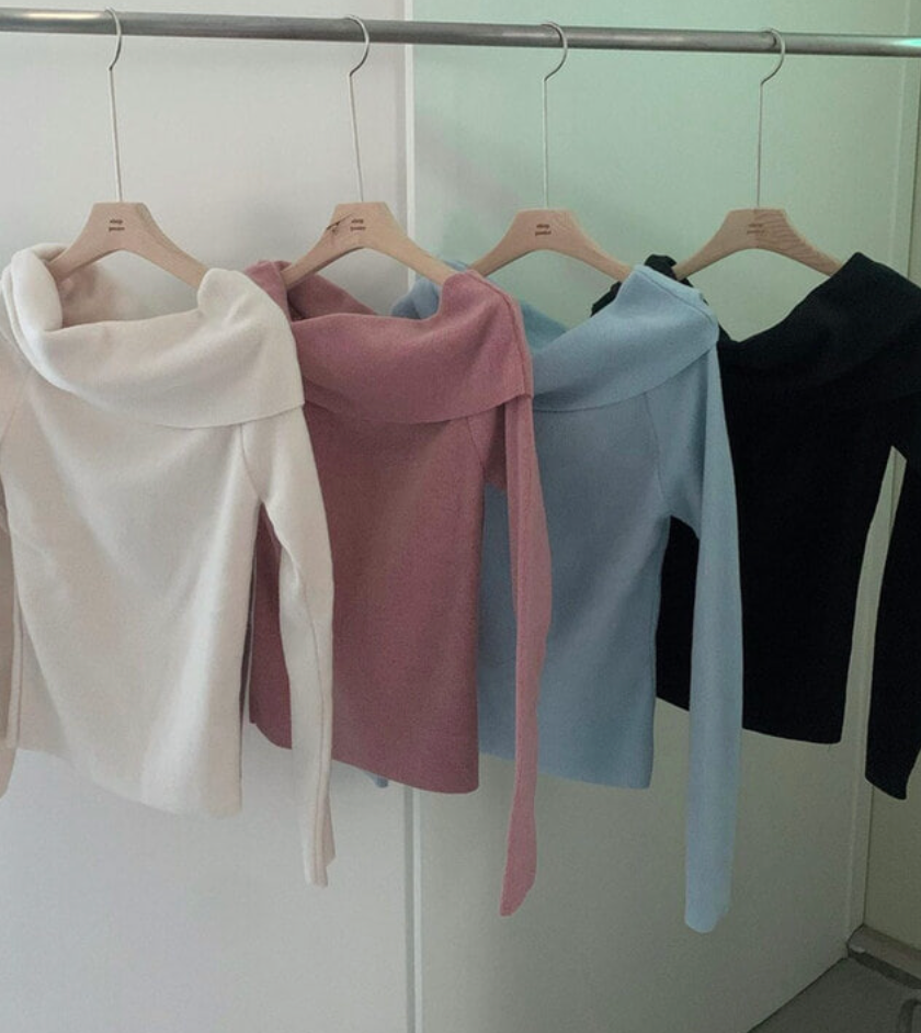 Carol Off-Shoulder Knitwear (Ivory/Shora/Pink/Black)