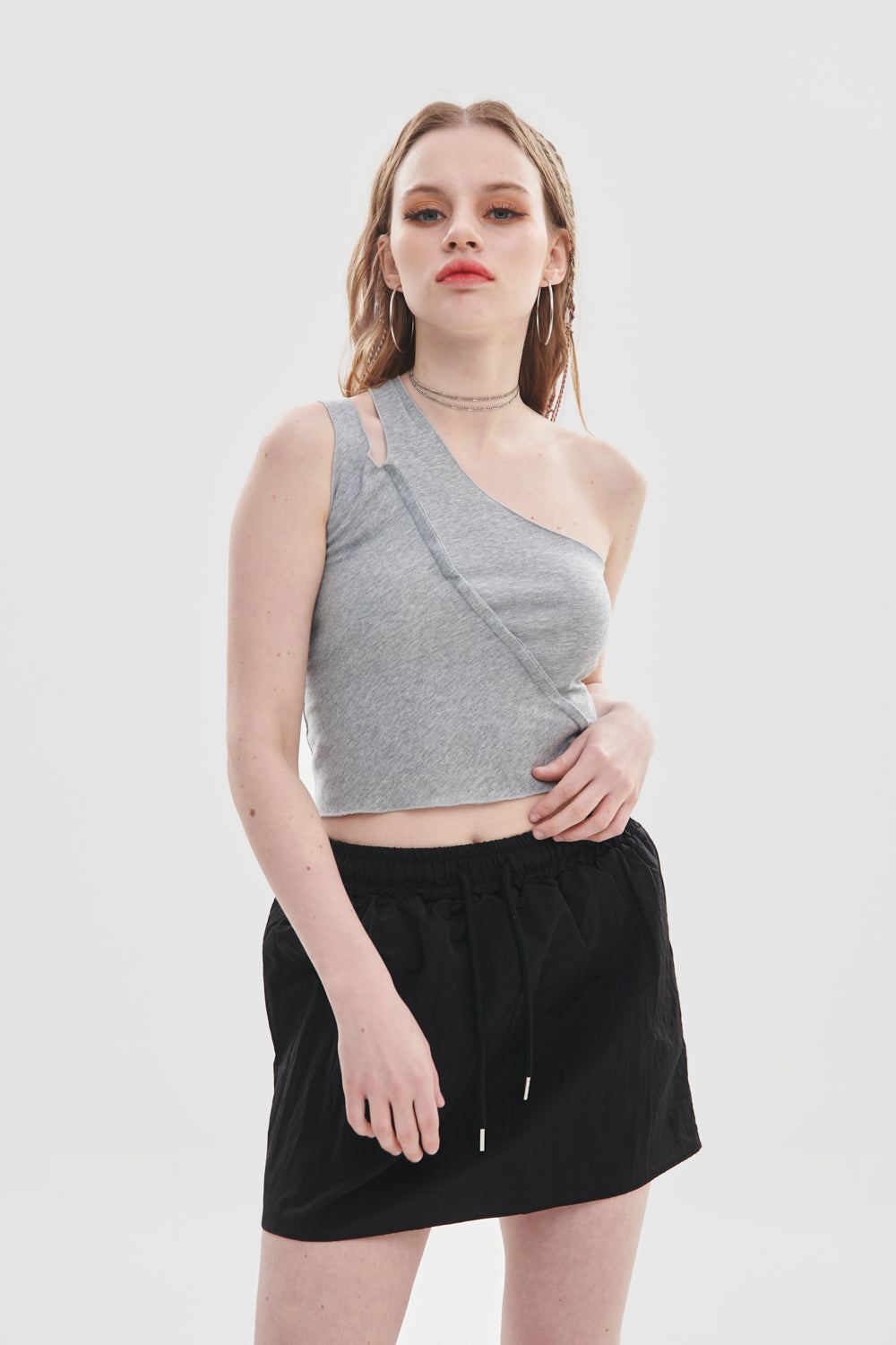 EVE SLEEVELESS TOP