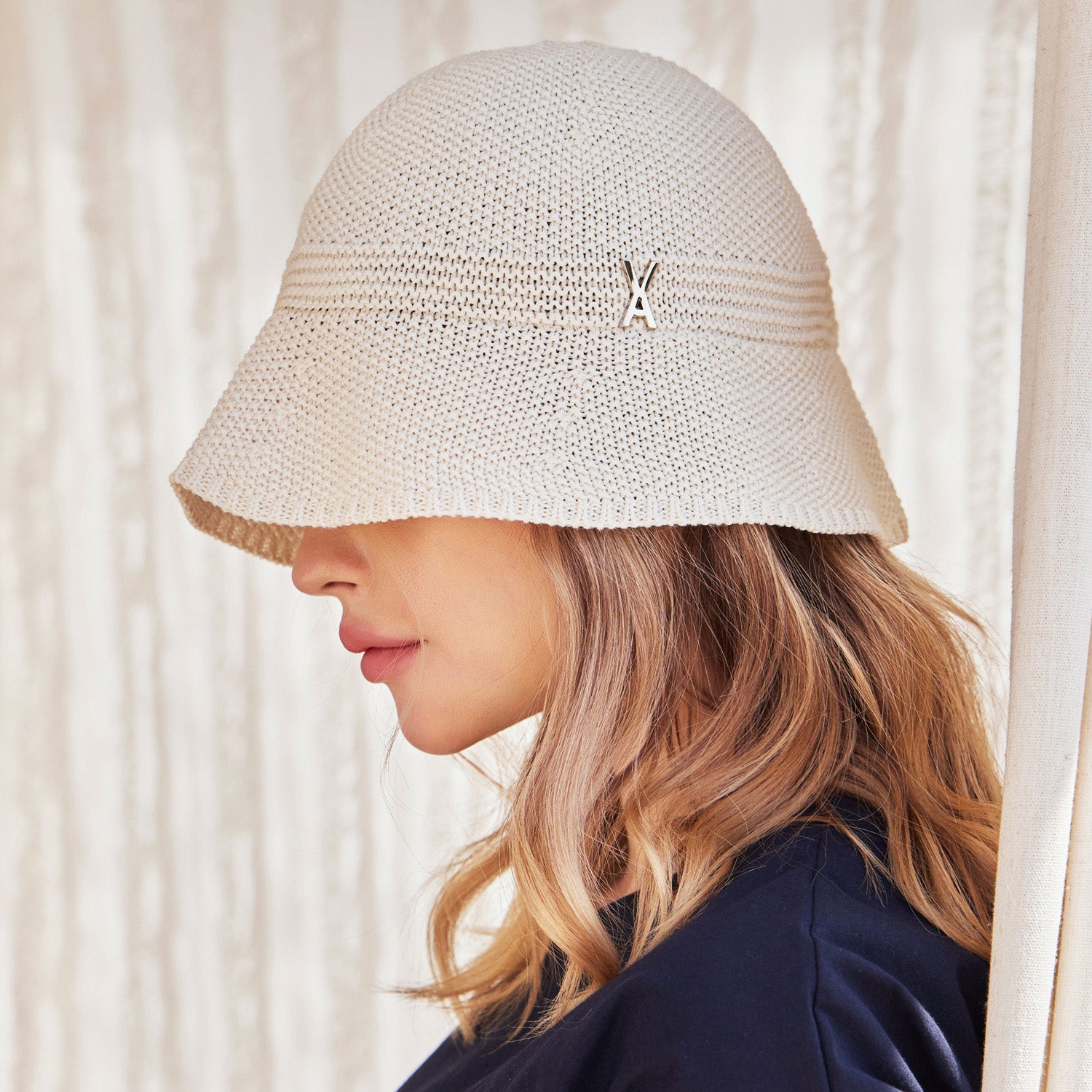 Stud logo summer knit bucket hat Cream